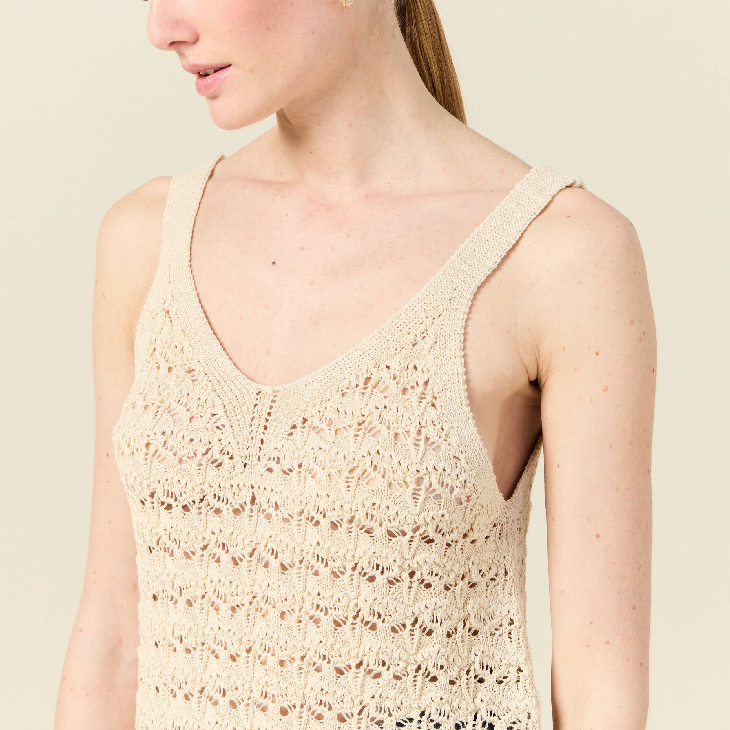 debardeur tricot ajoure creme femme Débardeur tricot ajouré creme femme