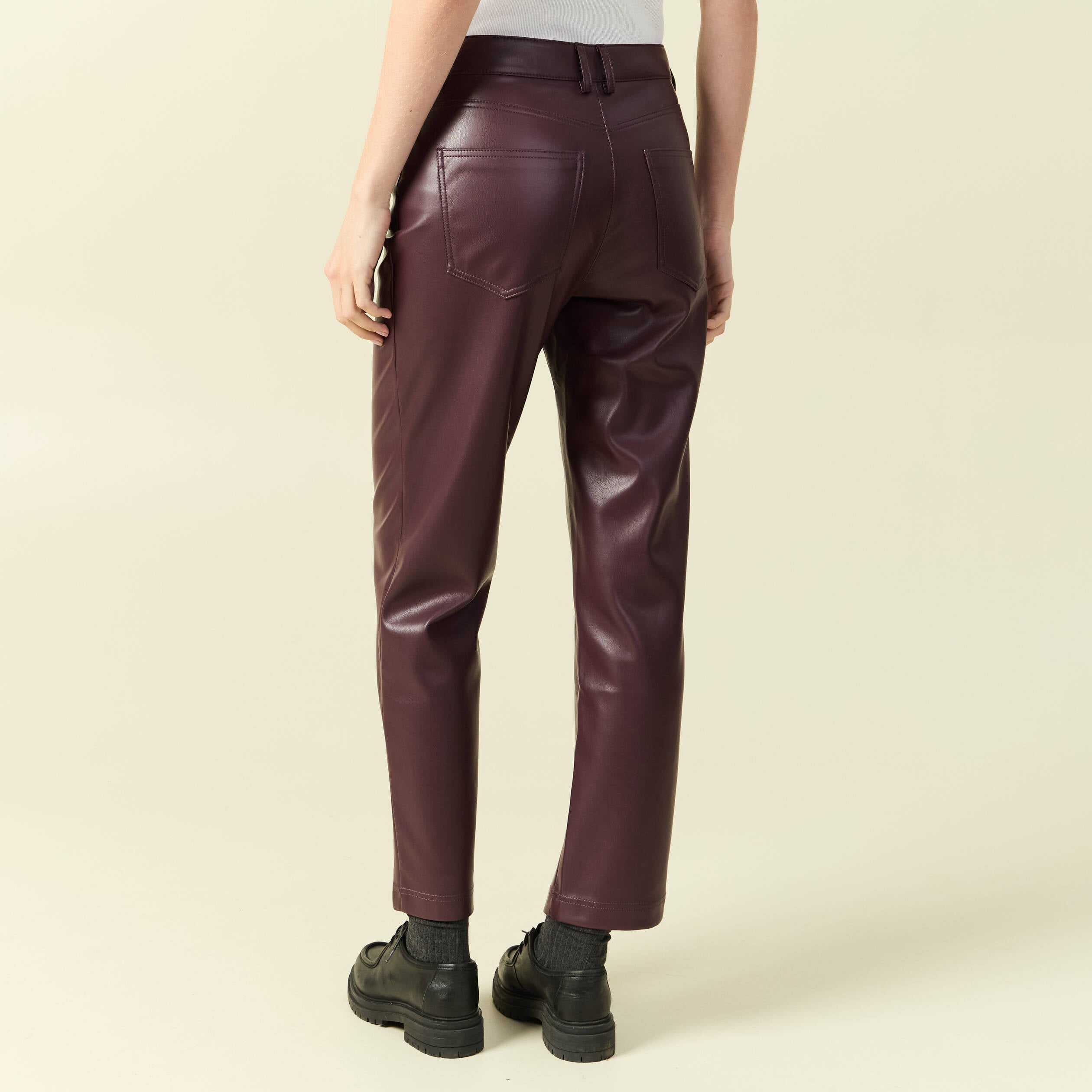Pantalon taille haute similicuir prune femme