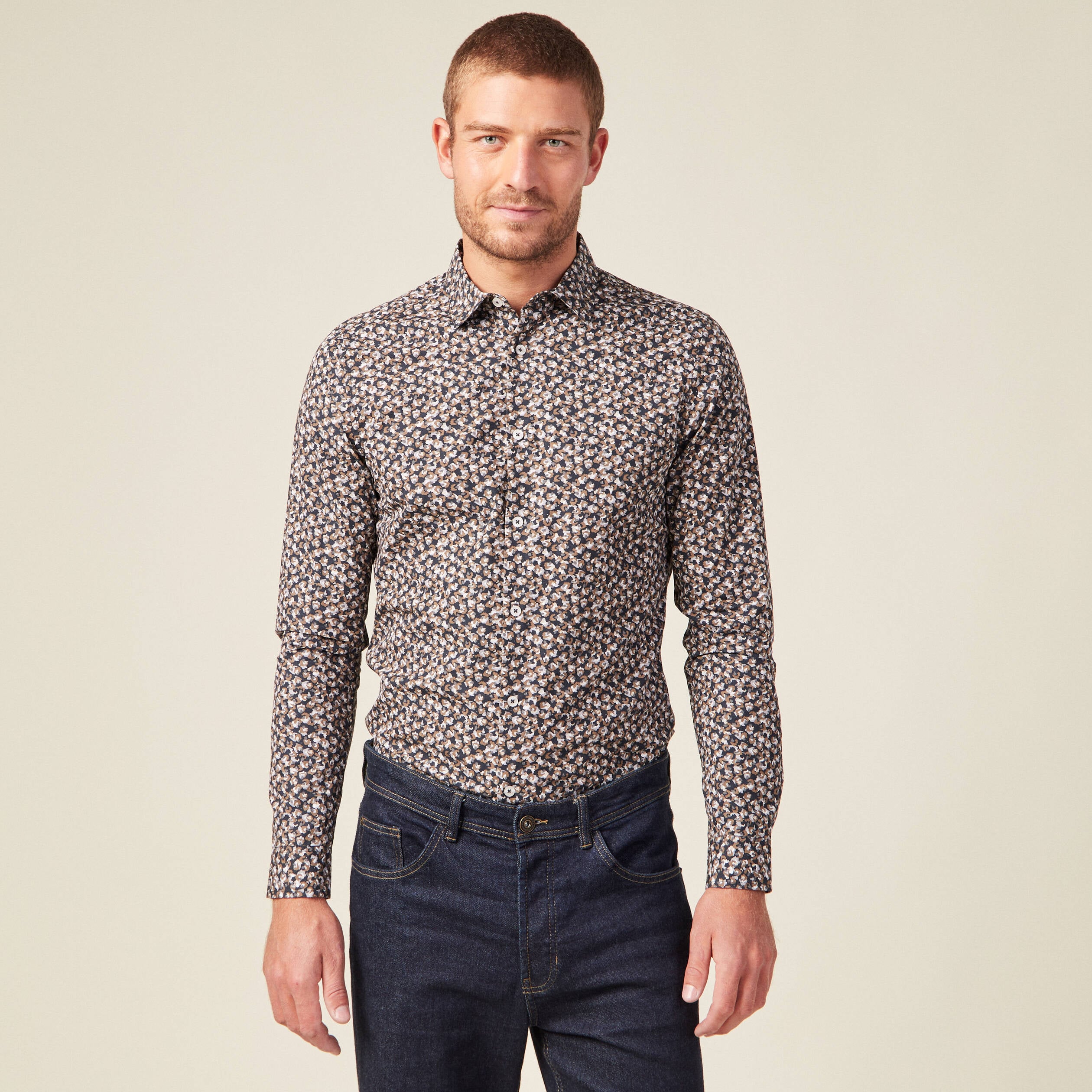 Chemise cintr&eacute;e en coton manches longues bleu marine homme