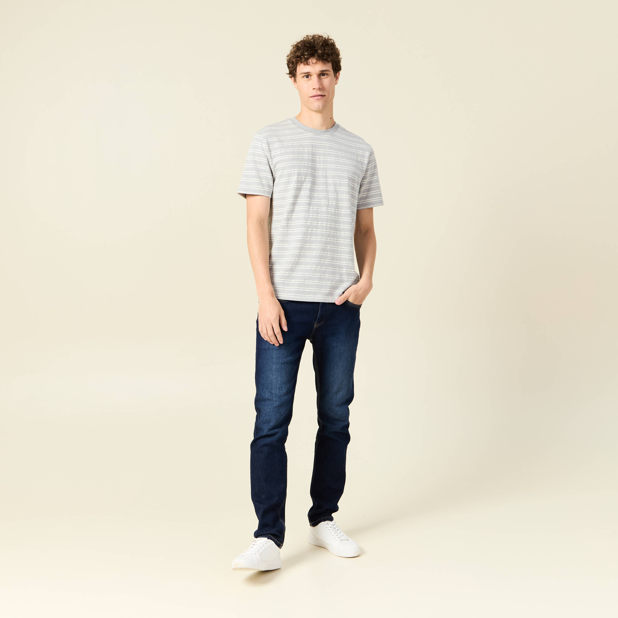 T-shirt manches courtes gris fonc&eacute; homme