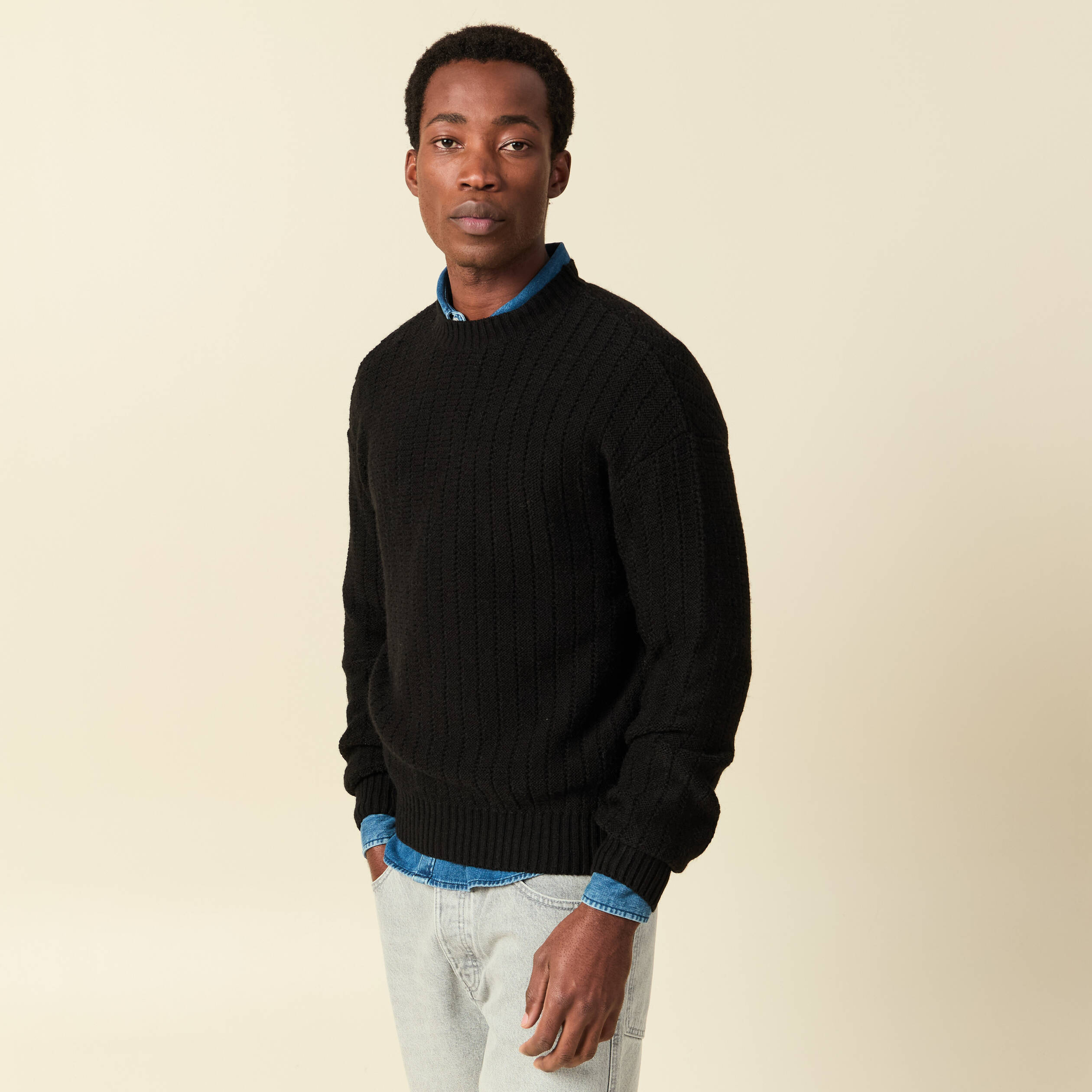 Pull manches longues col rond noir homme