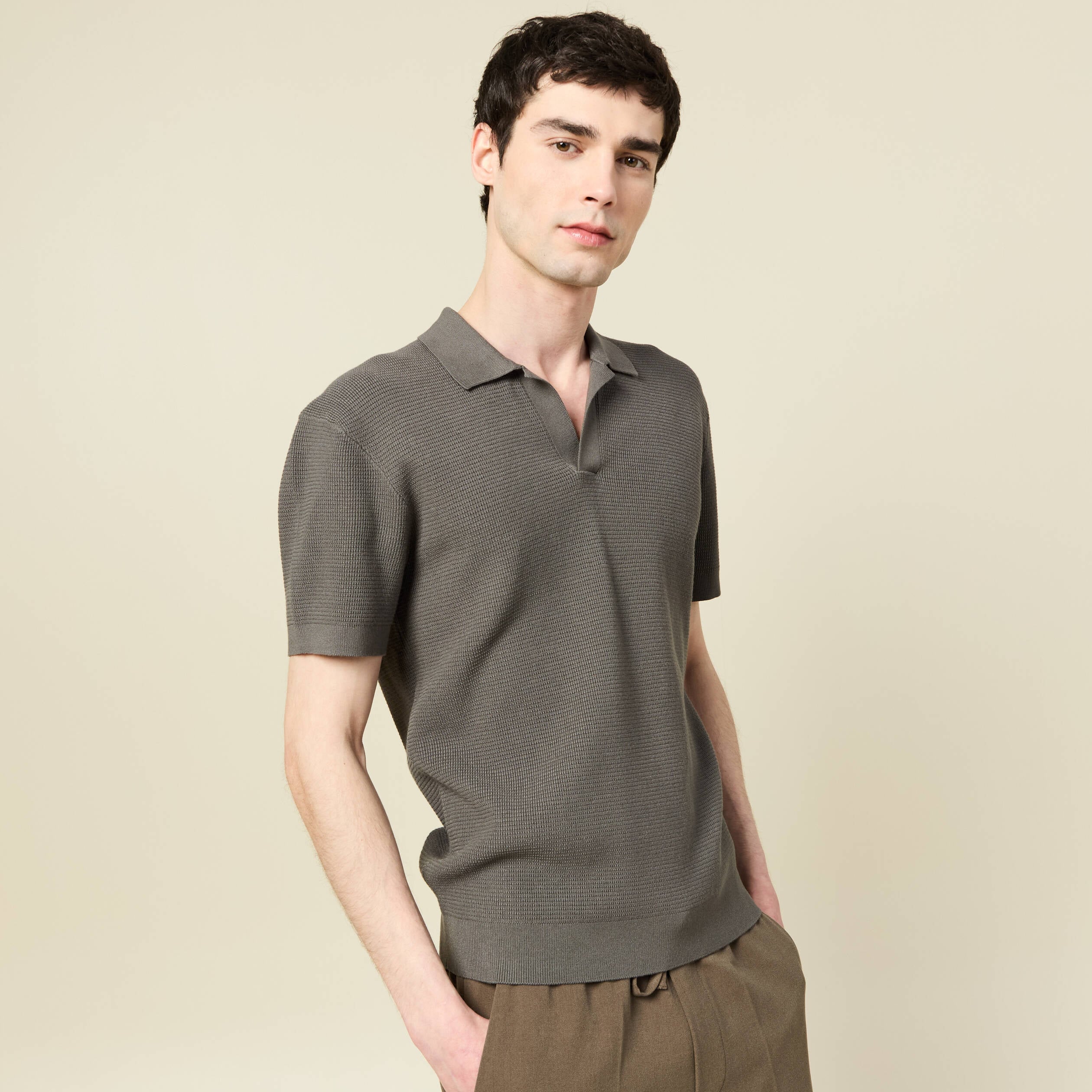 Polo cintr&eacute; manches courtes vert fonc&eacute; homme
