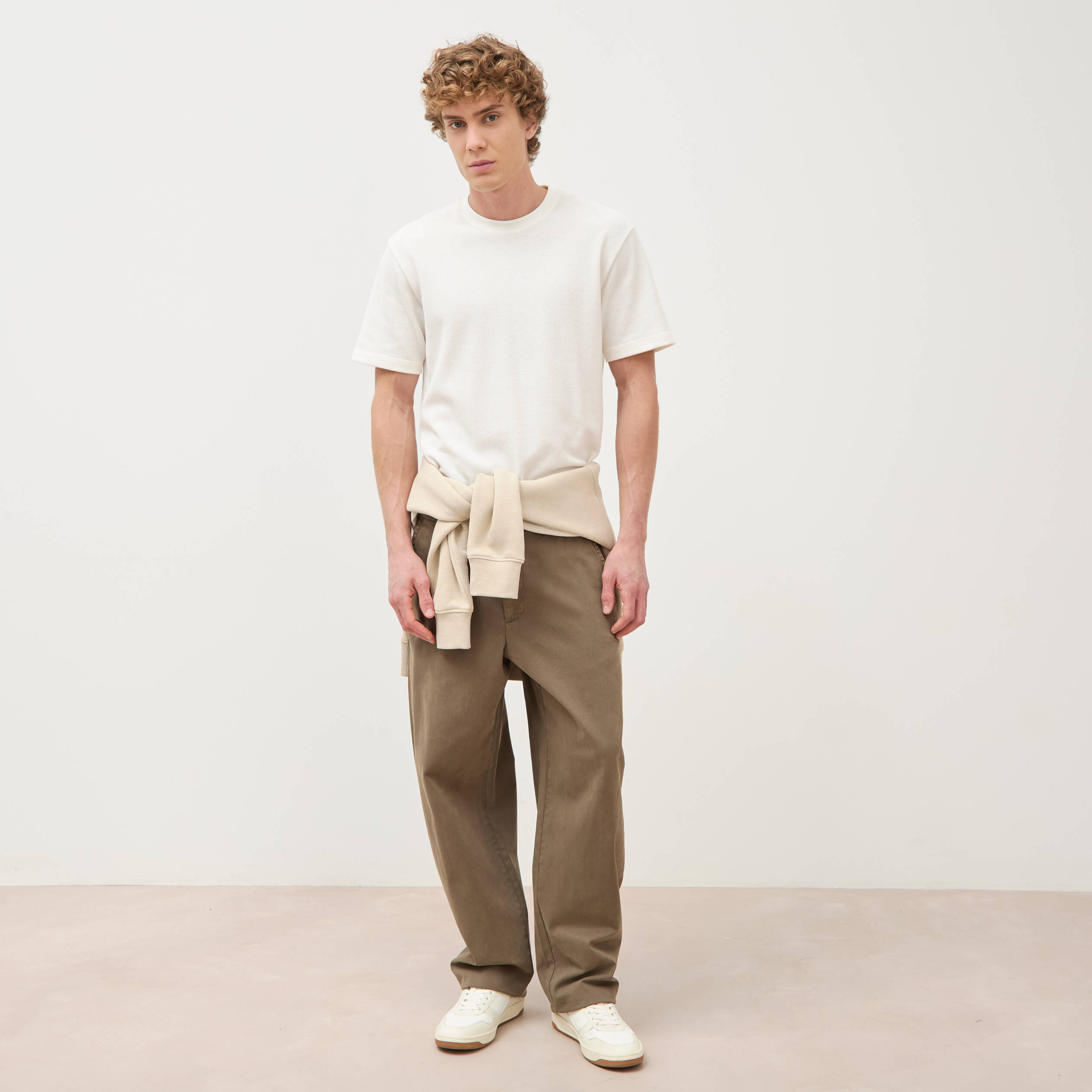 Pantalon coupe large taupe homme