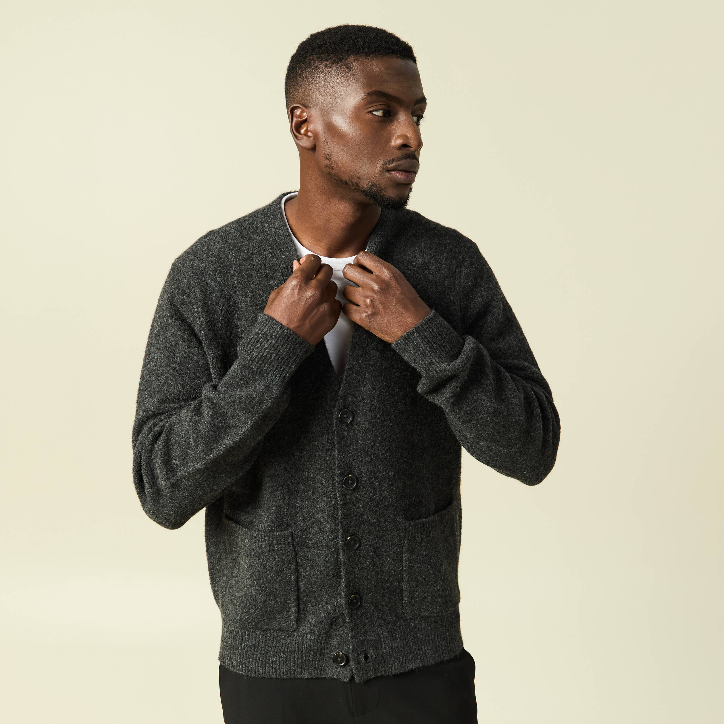 Gilet manches longues gris fonc&eacute; homme