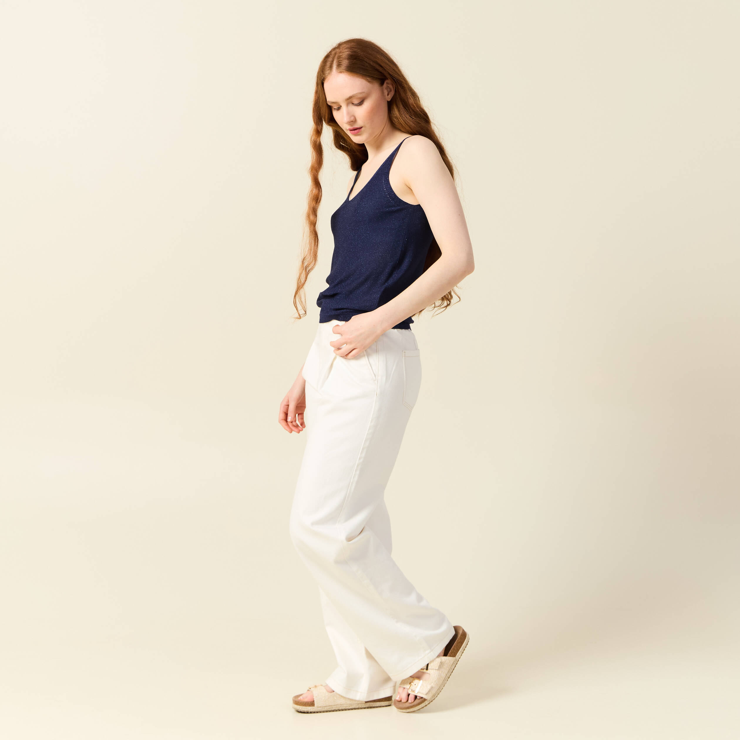 debardeur bretelles fines bleu marine femme Débardeur bretelles fines bleu marine femme