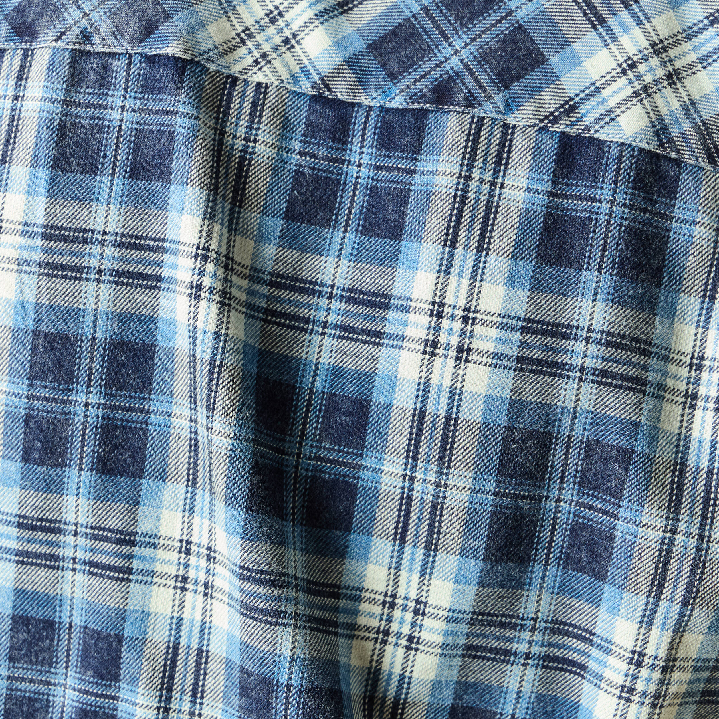 Chemise droite courte en coton bleu fonc&eacute; homme