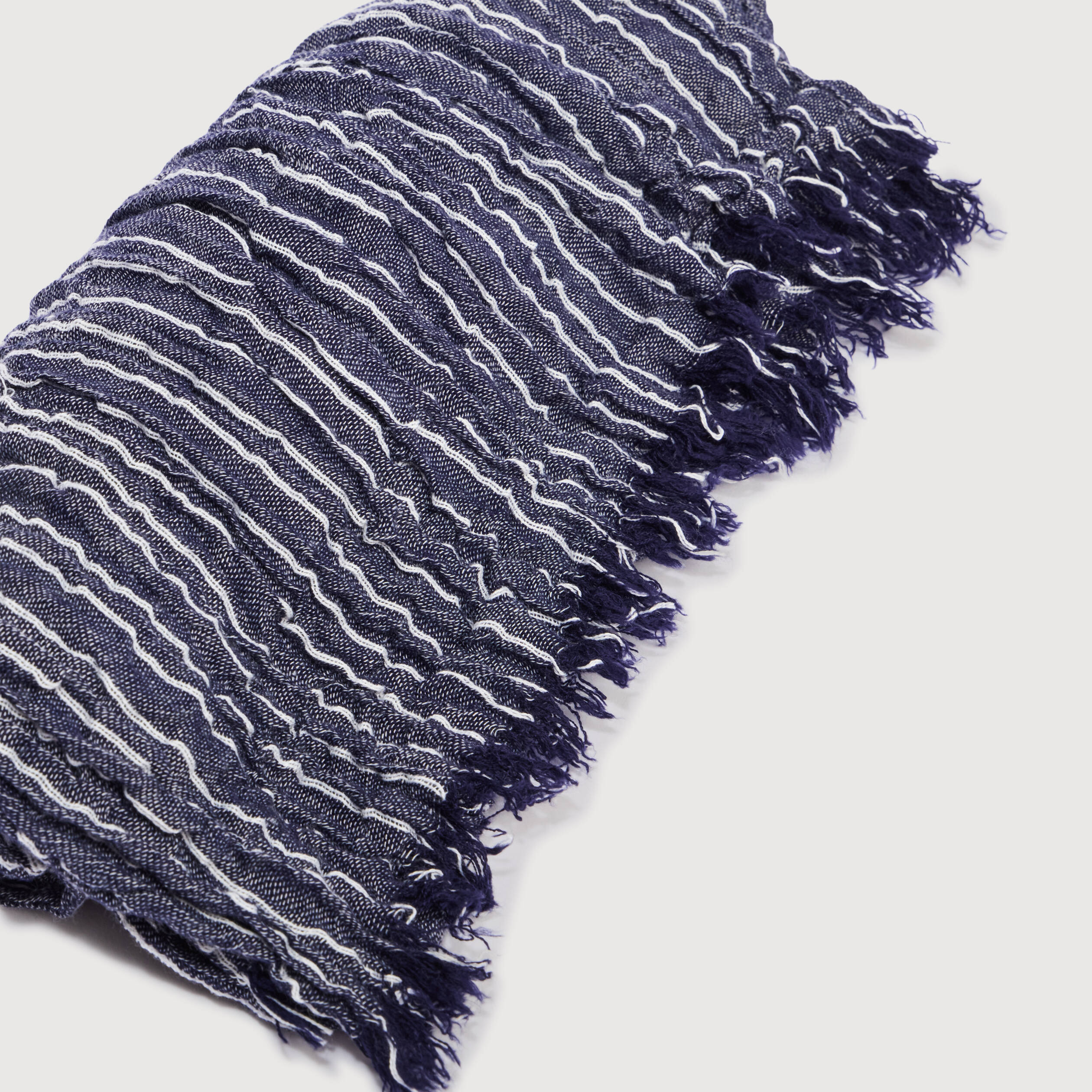 Foulard pliss&eacute; bleu marine homme