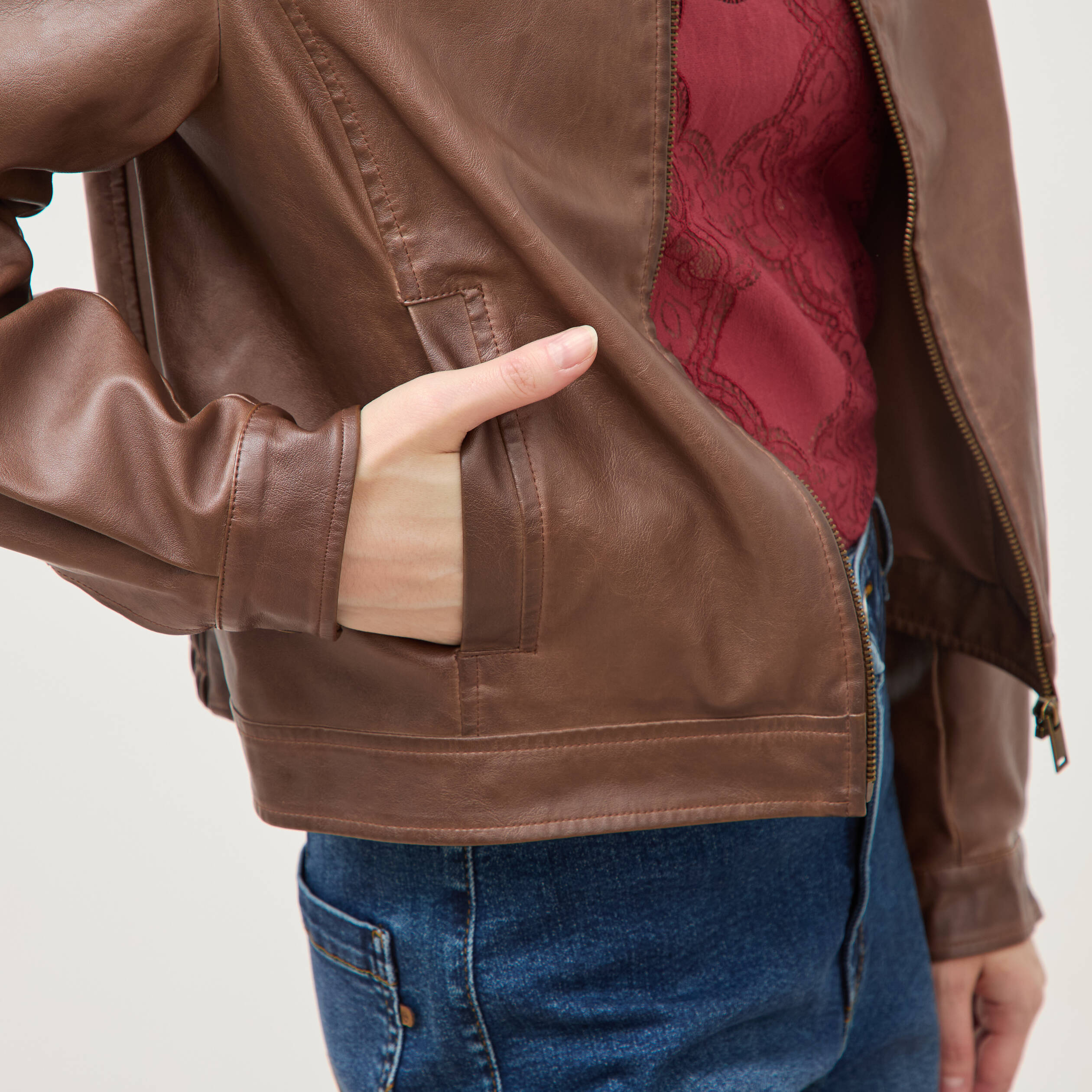 Blouson manches longues similicuir marron femme