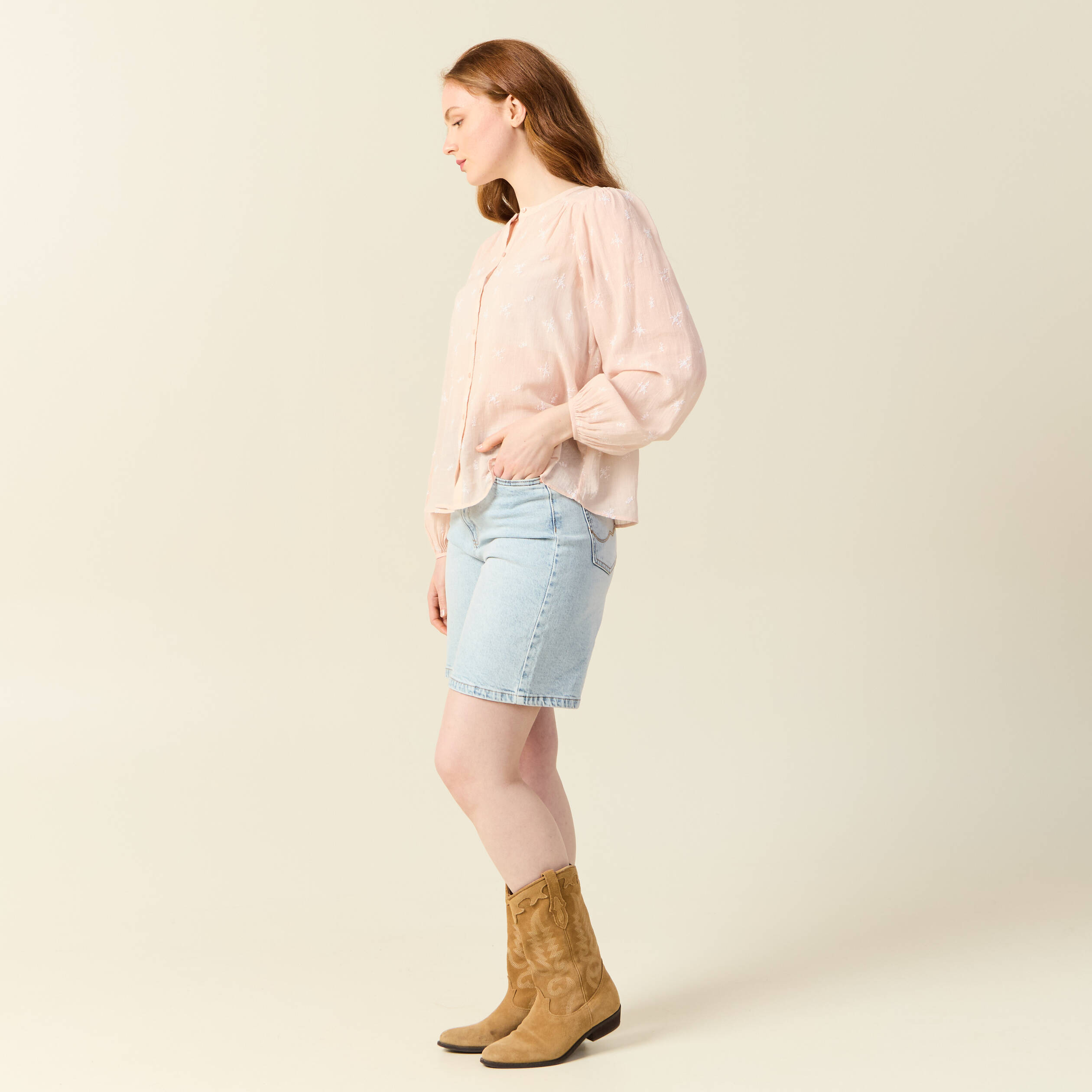 blouse manches longues brodee rose poudree femme Blouse manches longues brodée rose poudrée femme