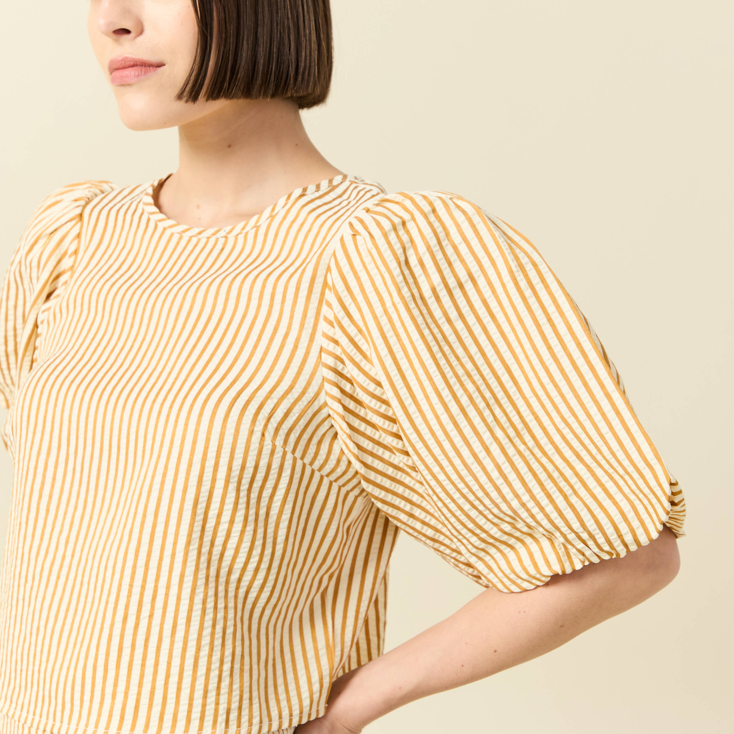 Blouse droite courte manches coude beige moyen femme