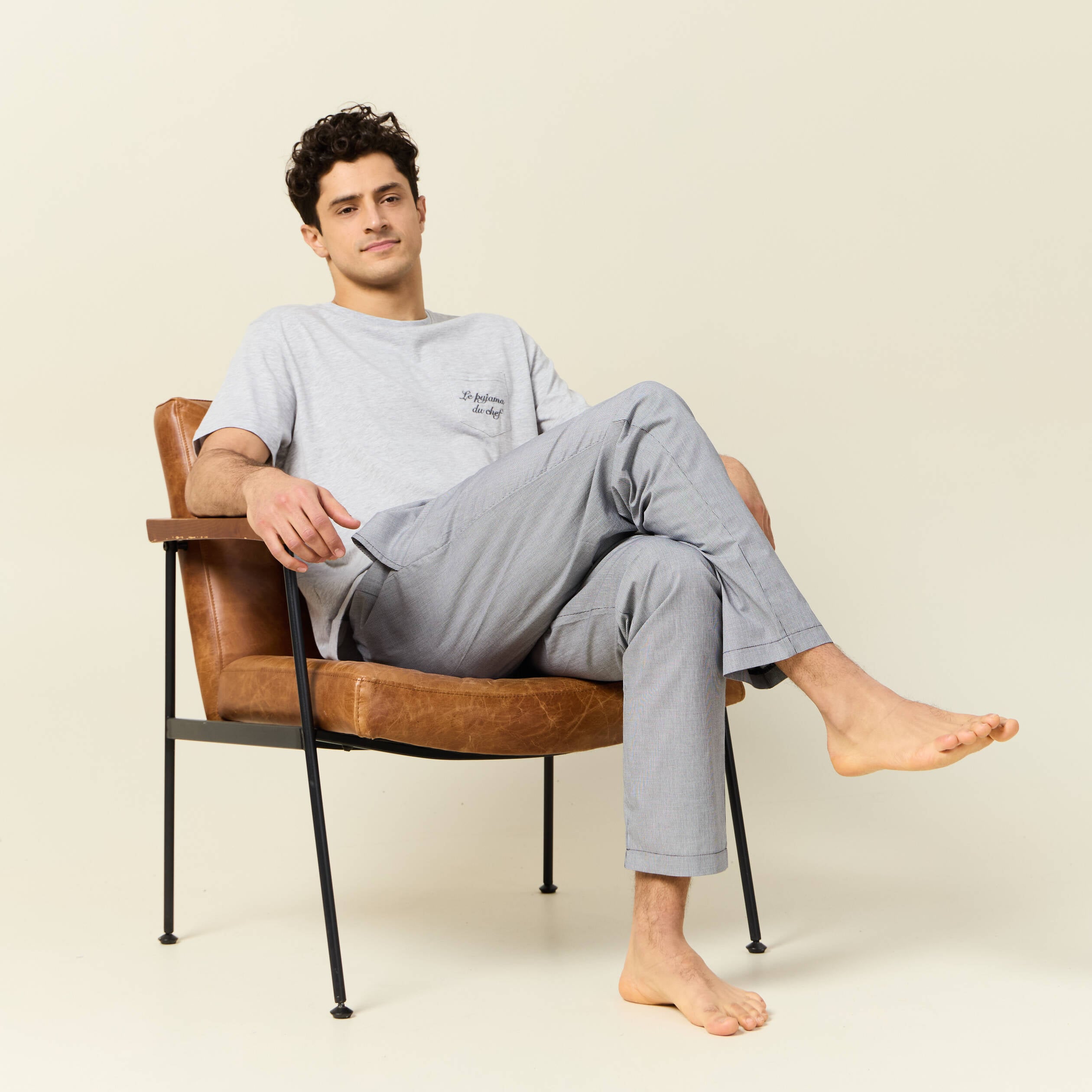 Ensemble pyjama 2 pi&egrave;ces gris clair homme