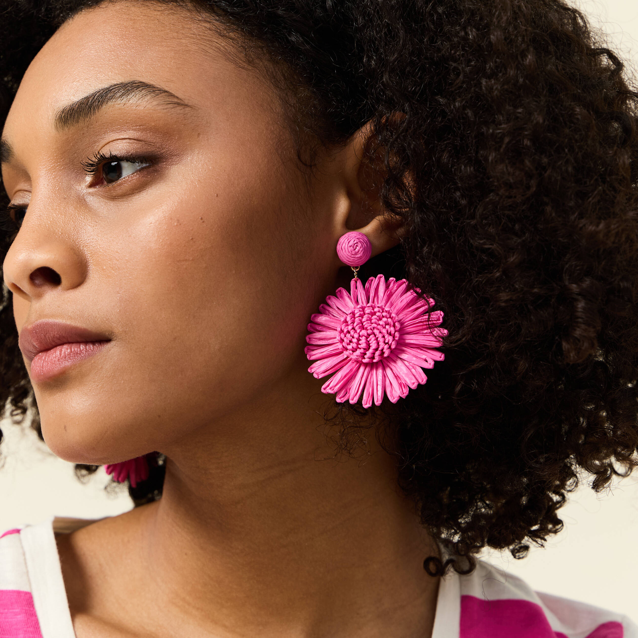 boucles doreilles pendantes rose fushia femme Boucles d'oreilles pendantes rose fushia femme