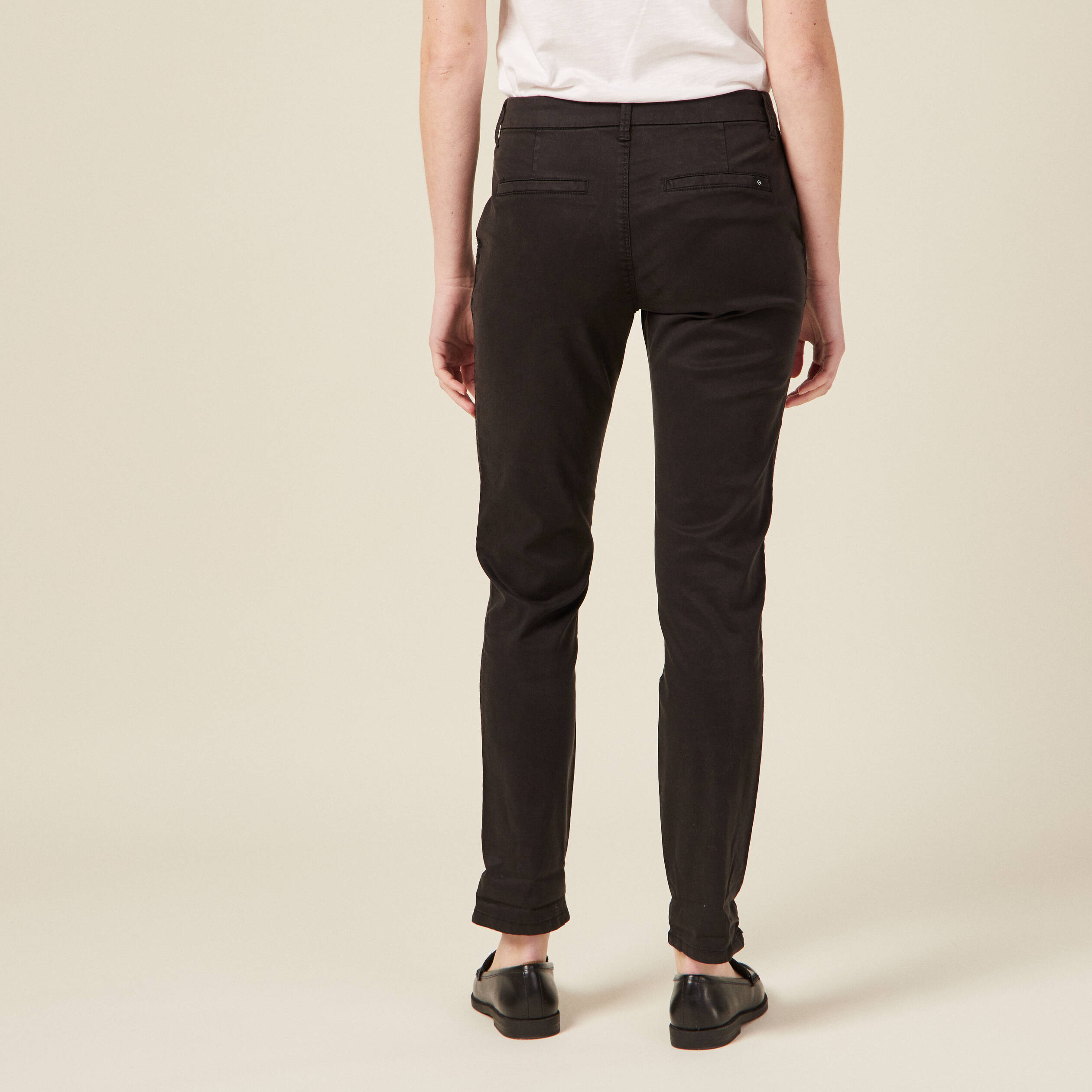 Pantalon chino femme noir top