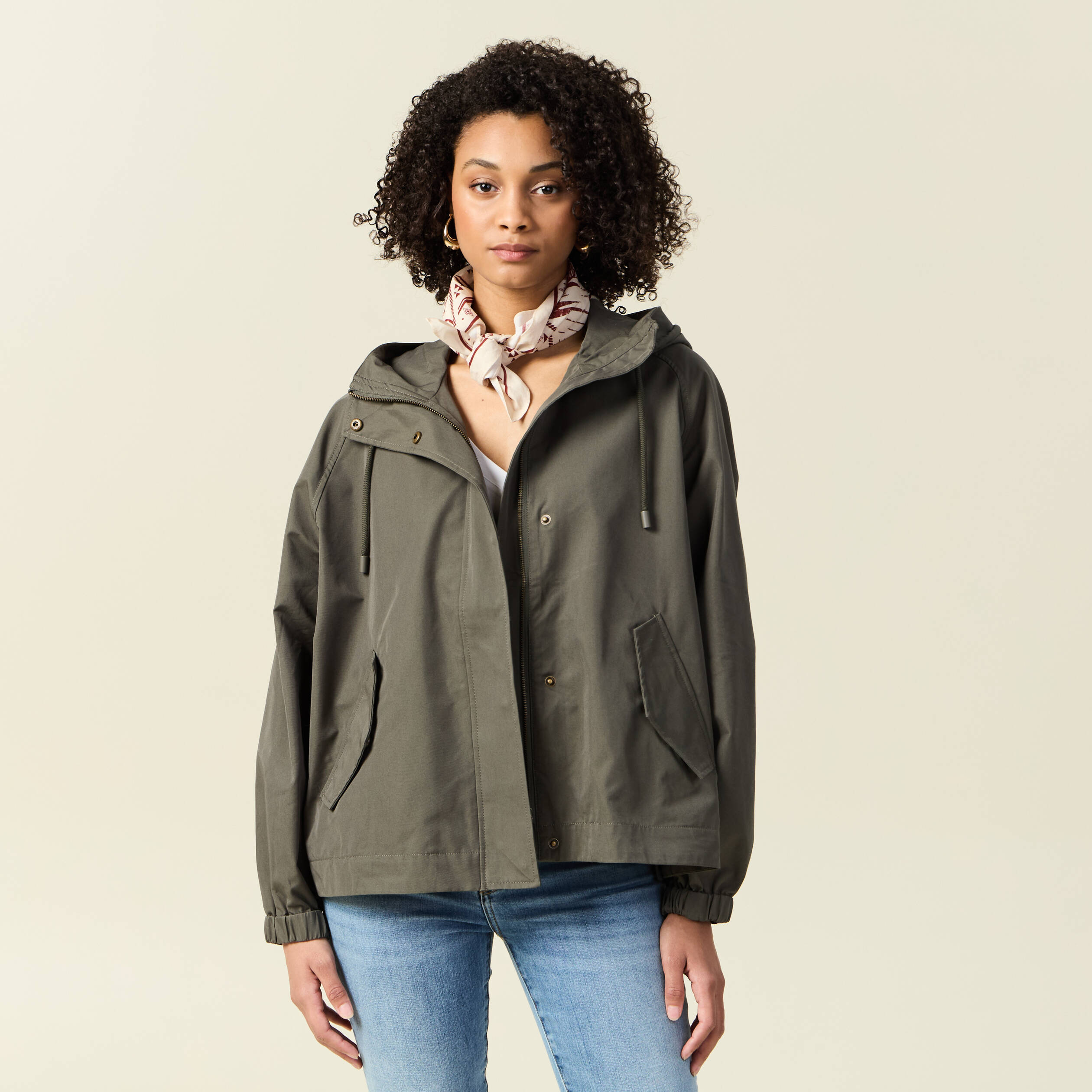 Parka oversize d&eacute;perlante &agrave; capuche vert kaki femme