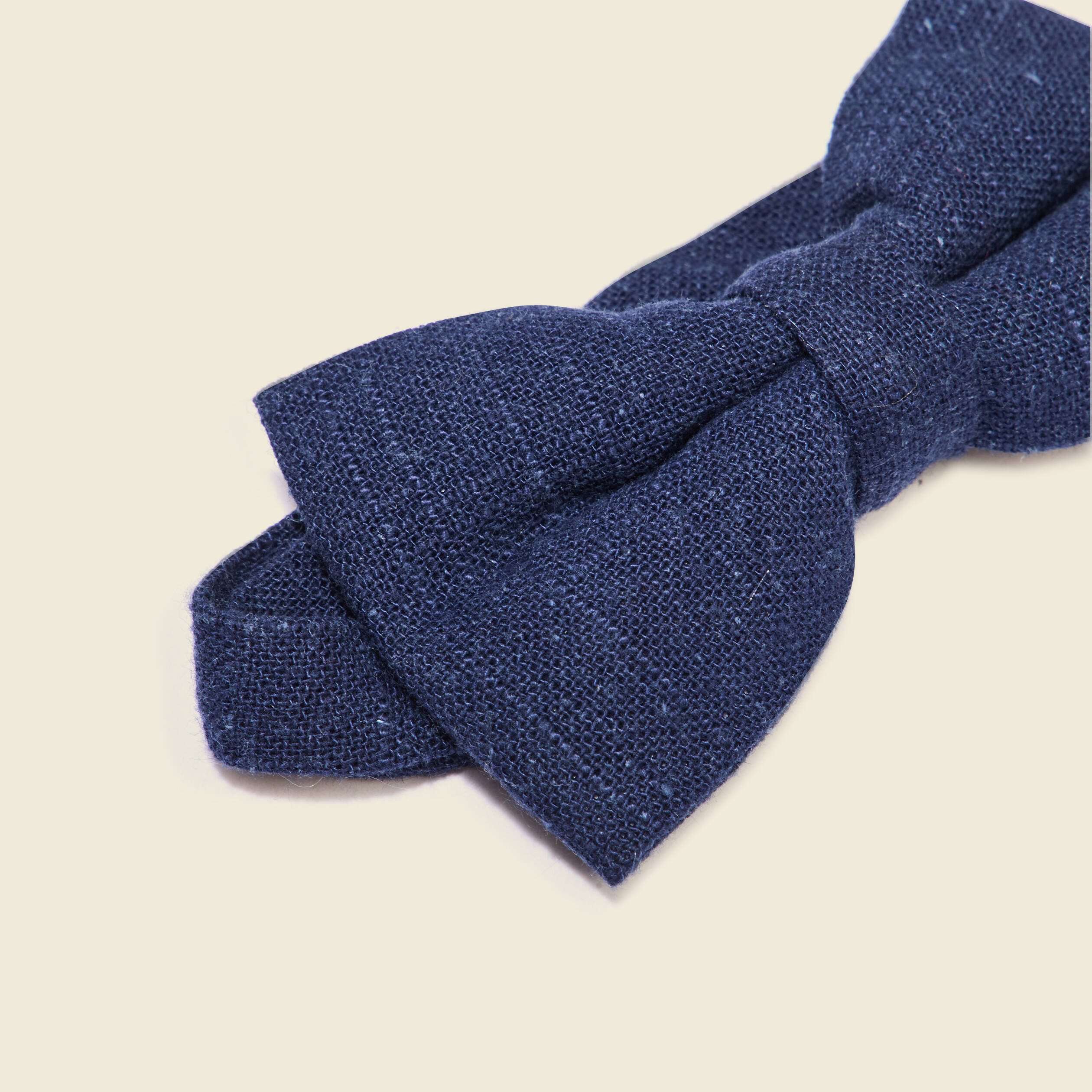 Noeud de papillon bleu fonc&eacute; homme