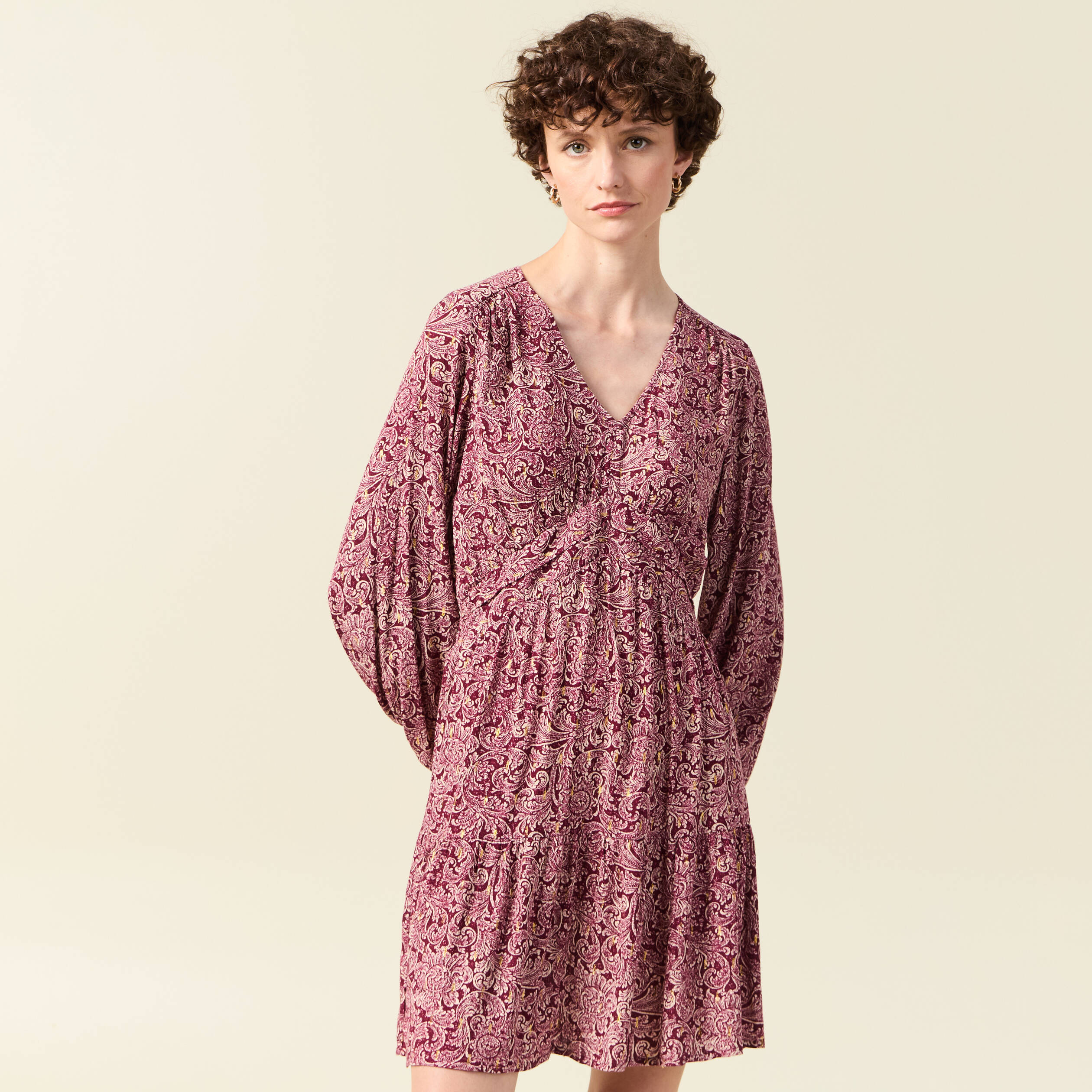 Robe &eacute;vas&eacute;e fluide bordeaux femme