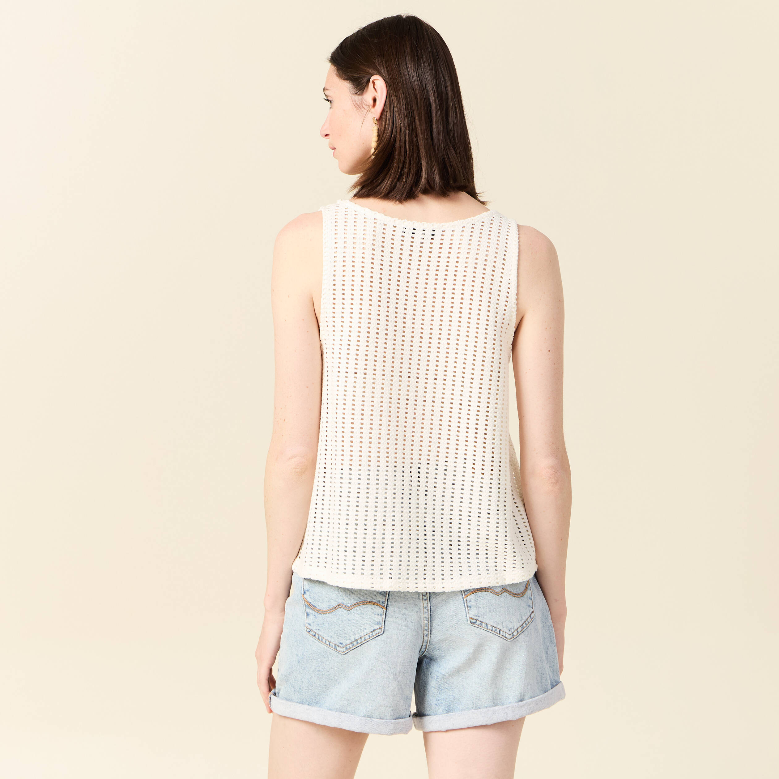 debardeur sans manches ajoure creme femme Débardeur sans manches ajouré creme femme