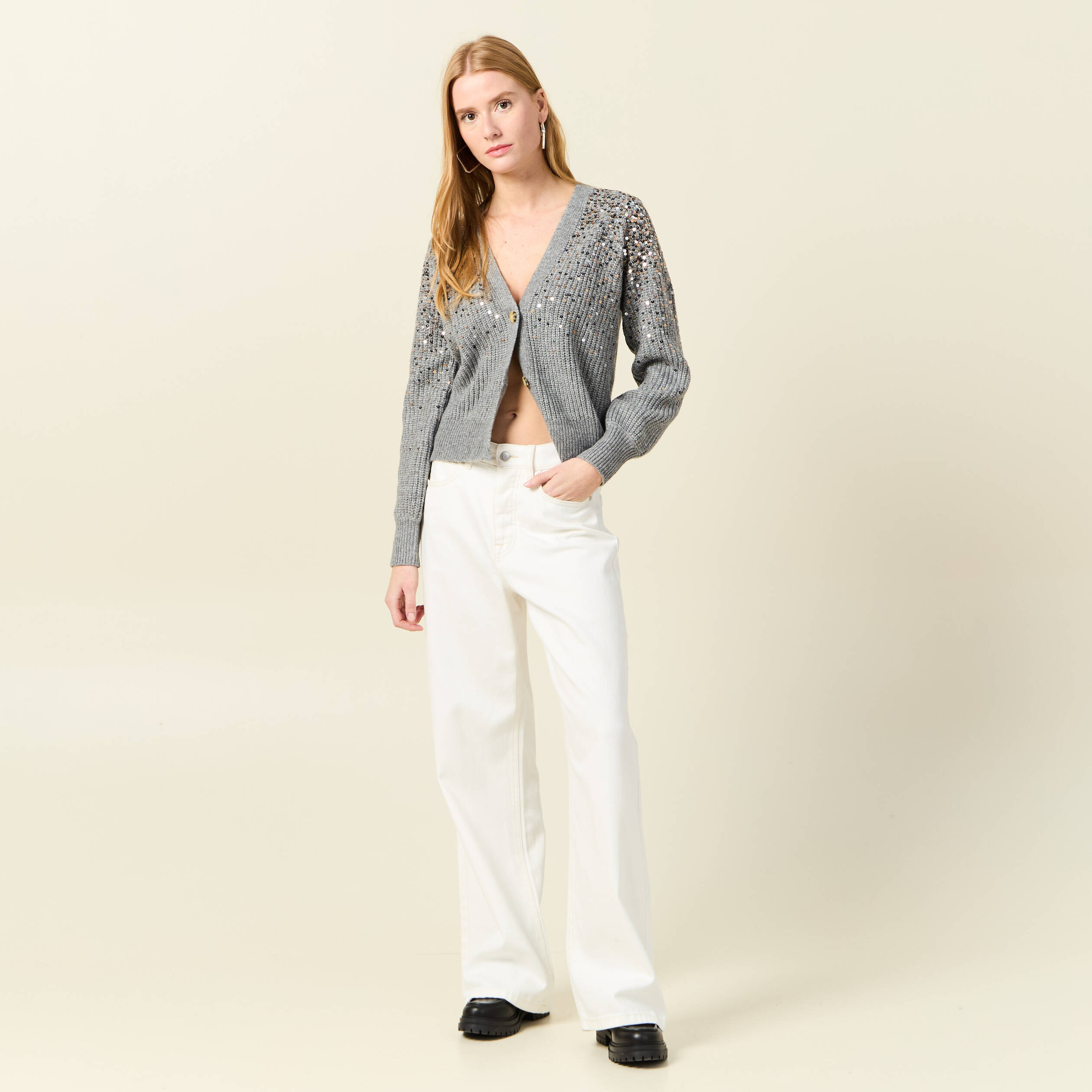 gilet boutonne a sequins gris femme Gilet boutonné à sequins gris femme
