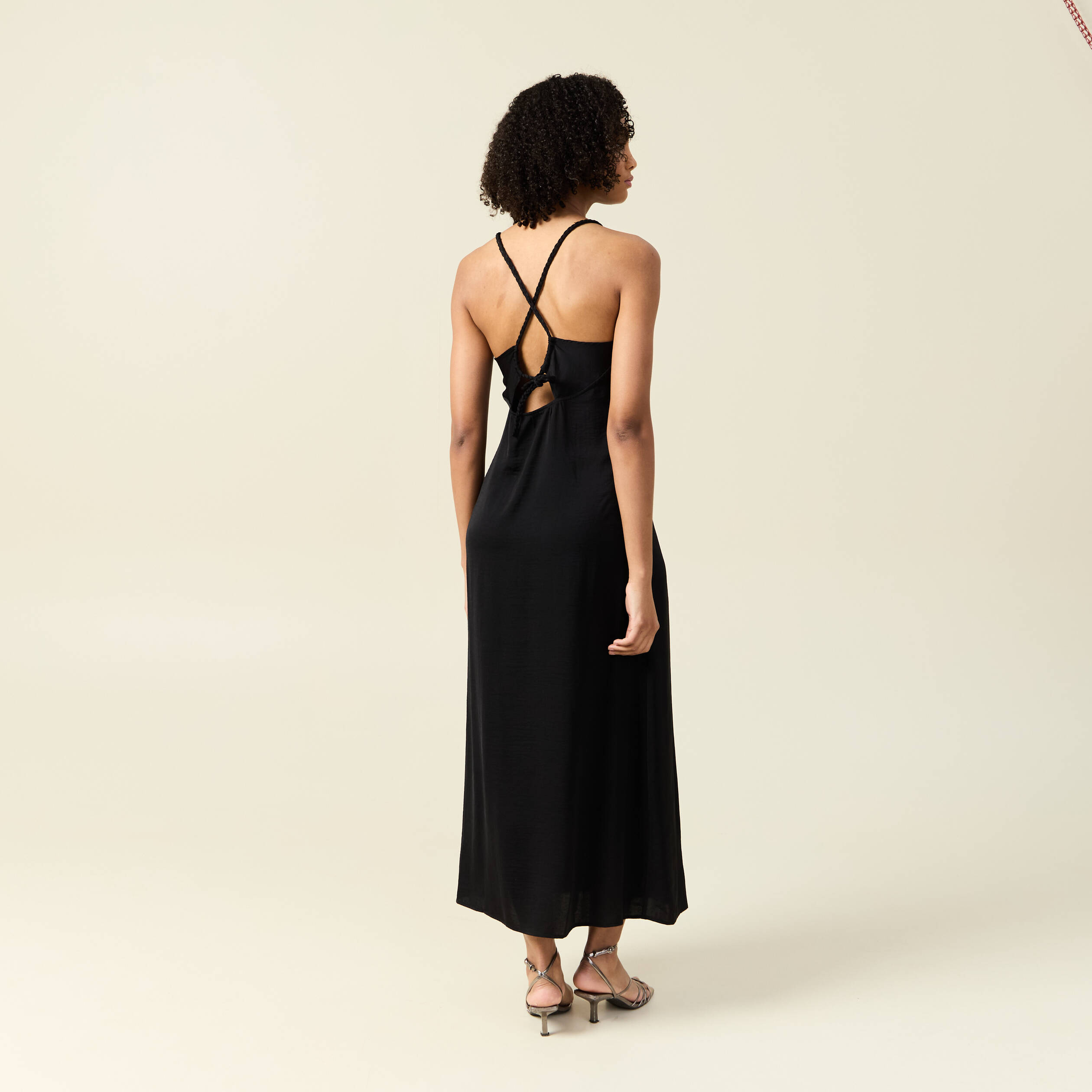 robe midi droite satin noir femme Robe midi droite satin noir femme