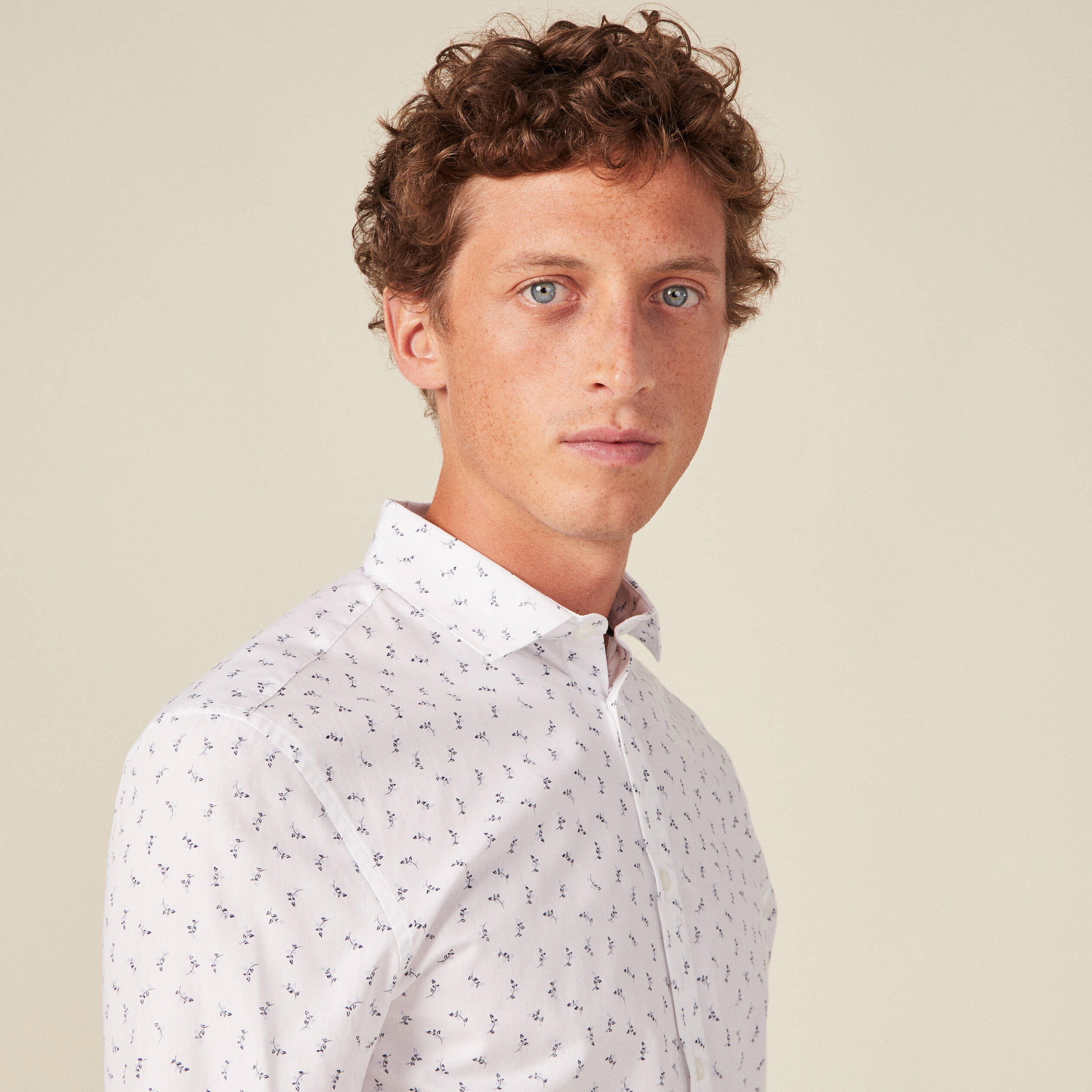 Chemise cintr&eacute;e en coton manches longues blanc homme