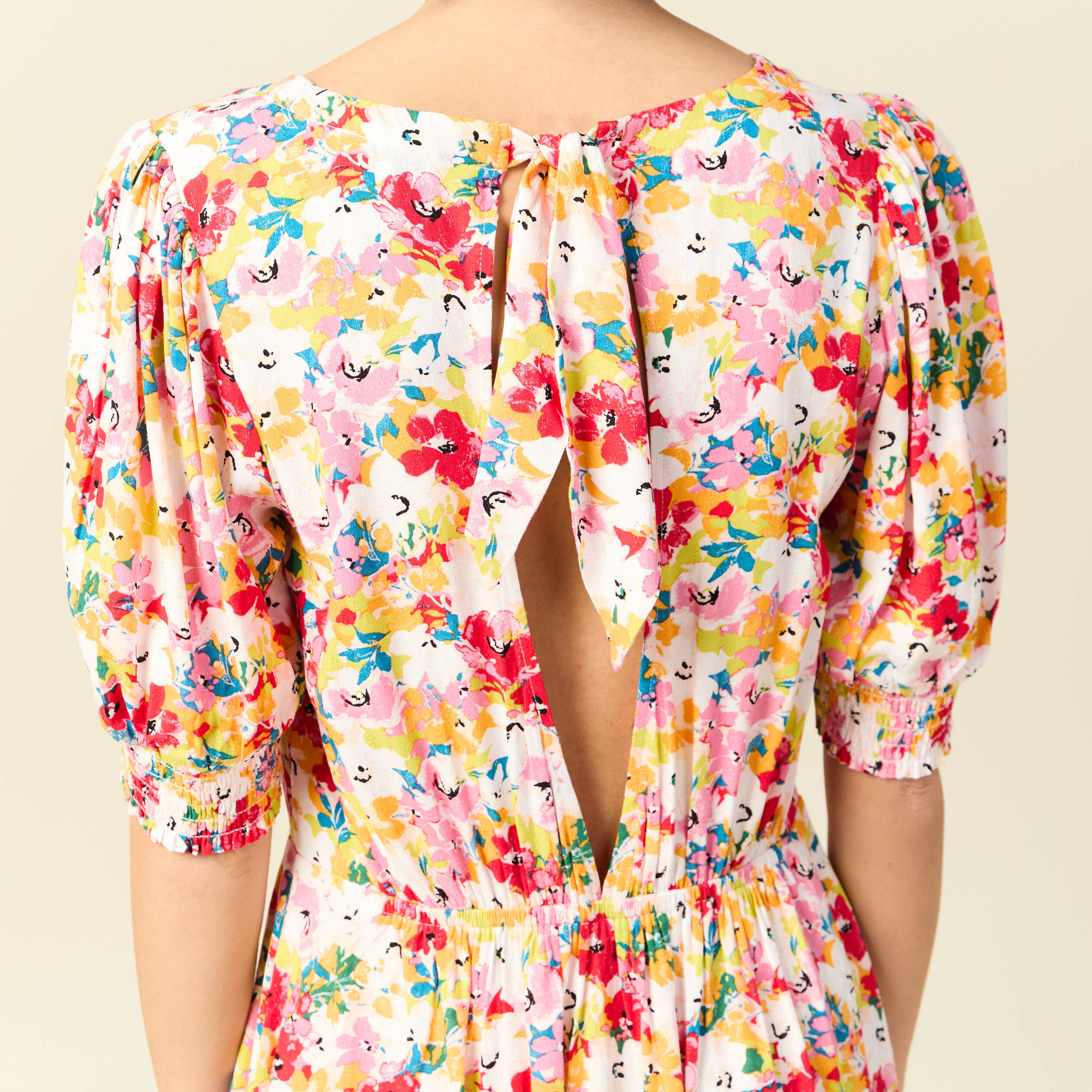 Robe fluide col v manches courtes rose framboise femme