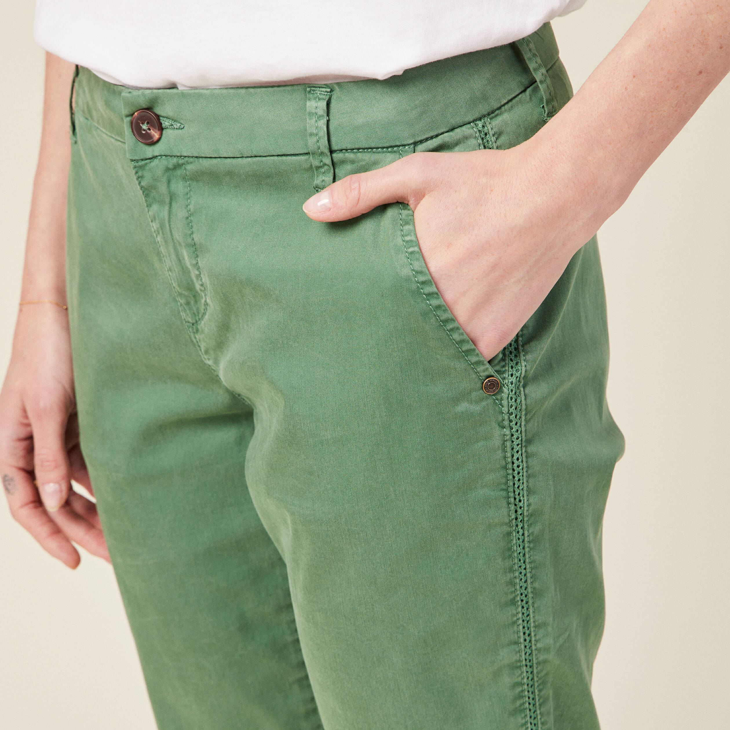 pantalon chino instinct vert femme Pantalon chino Instinct vert femme