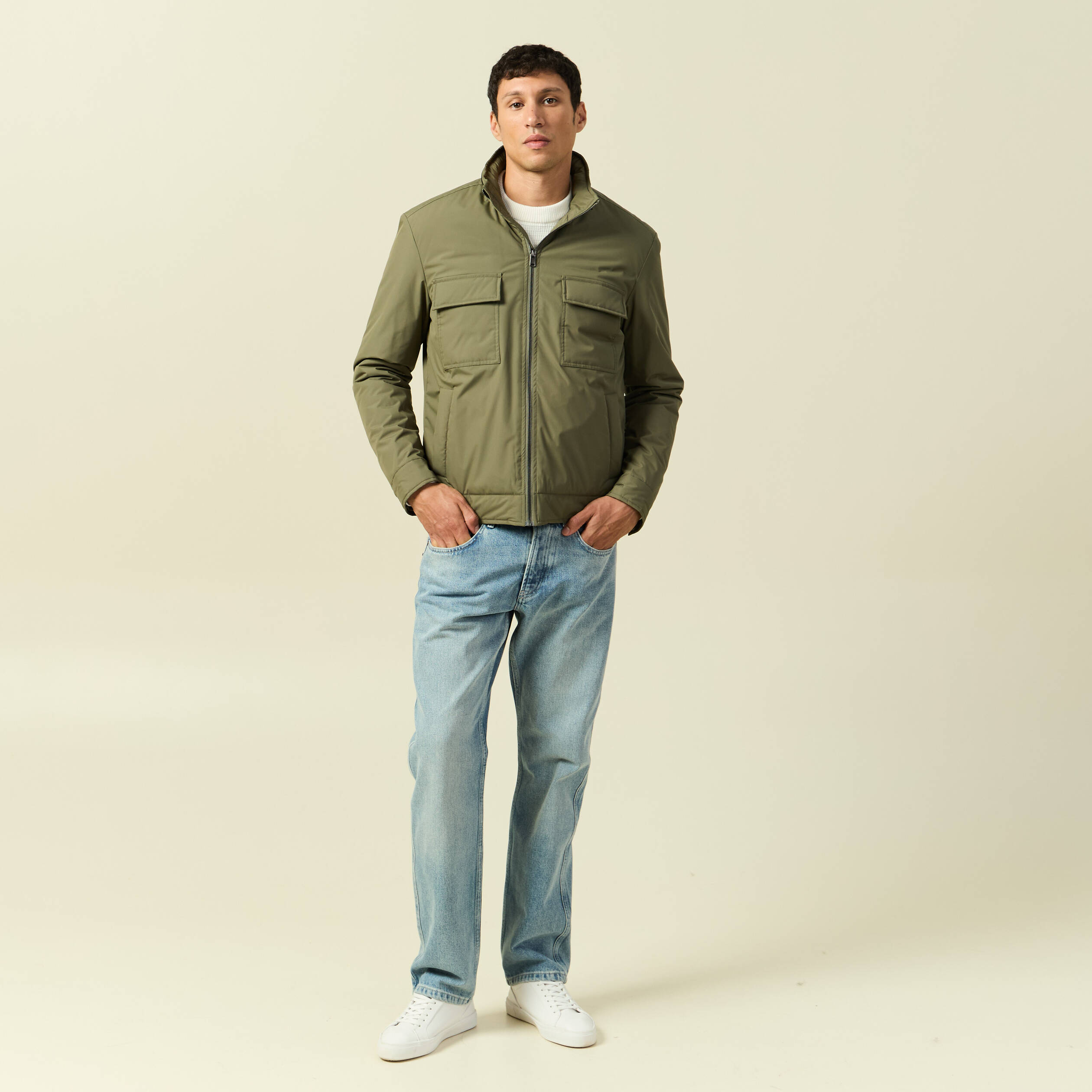 Blouson droit court &agrave; capuche vert kaki homme