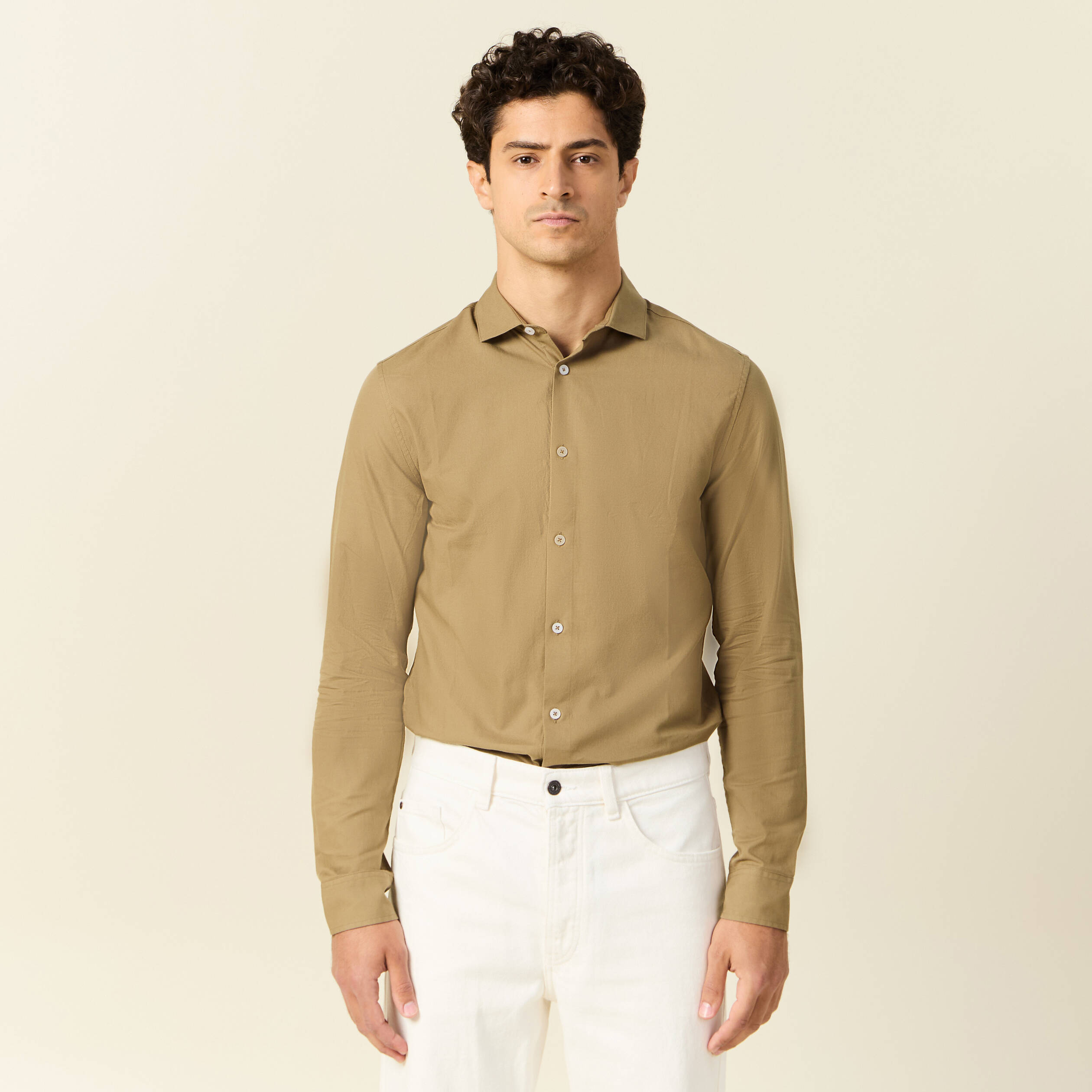 Col cintr&eacute; en coton manches longues marron homme