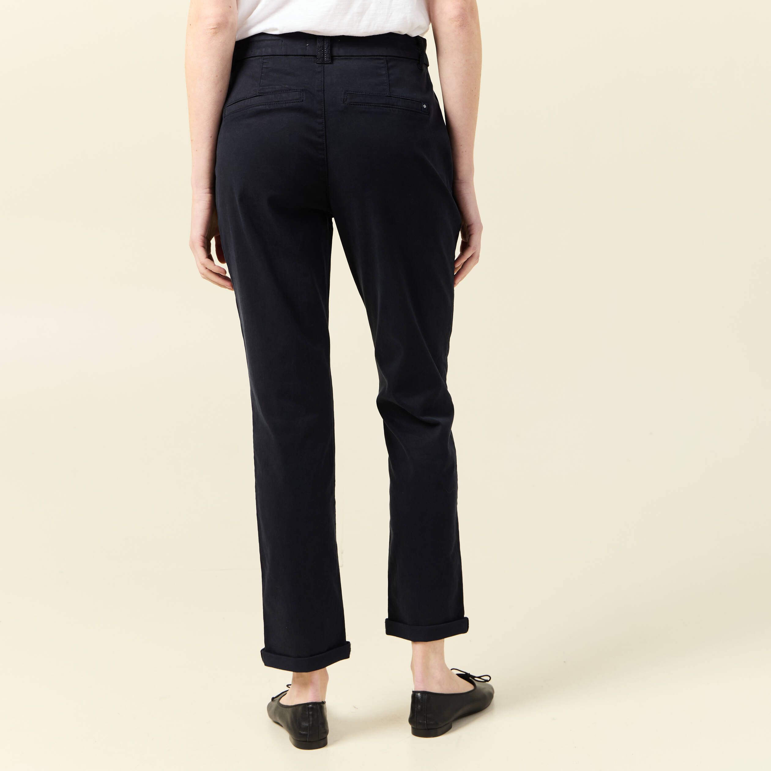 Pantalon chino cigarette bleu fonc&eacute; femme