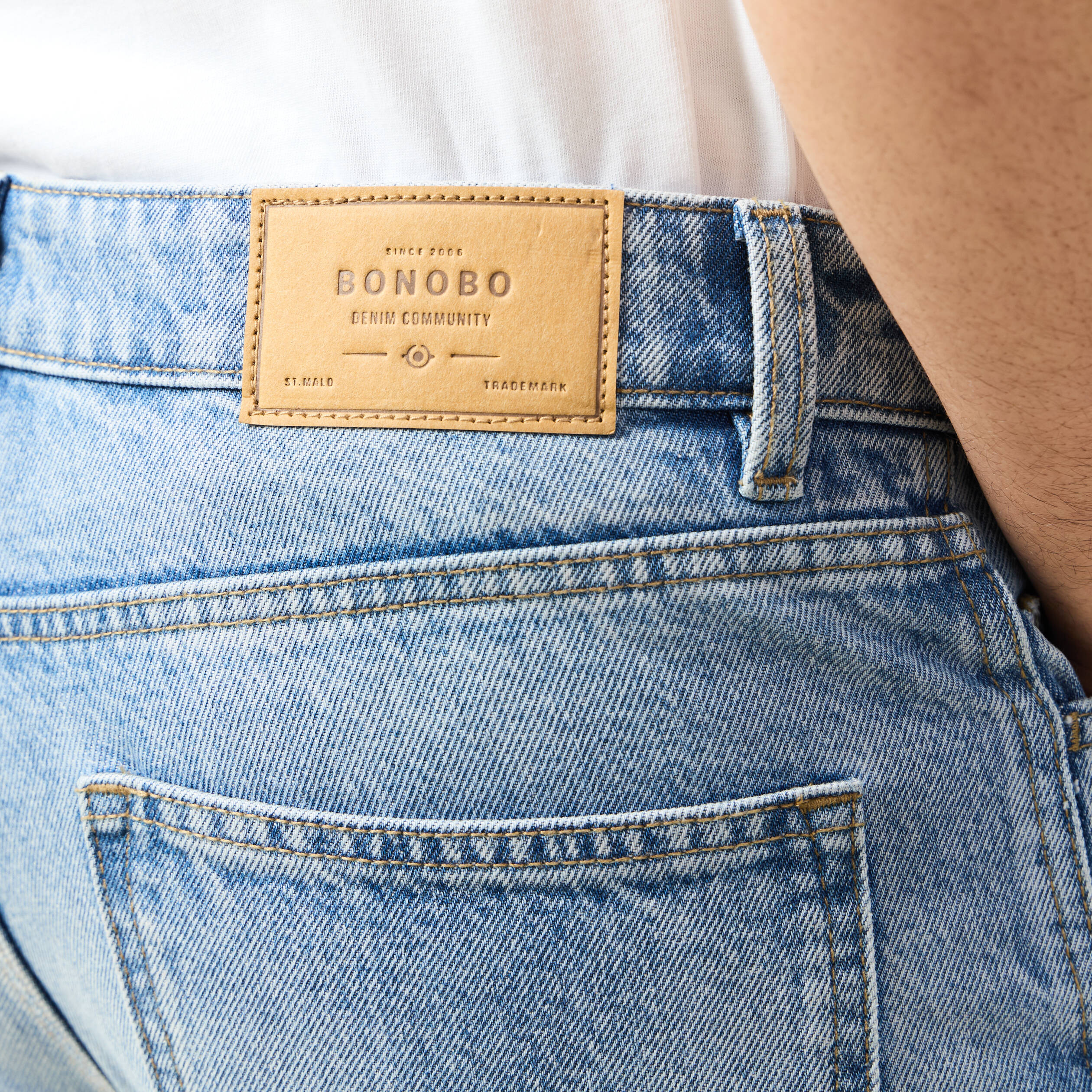 jeans large relaxed denim bleach homme Jeans large relaxed denim bleach homme
