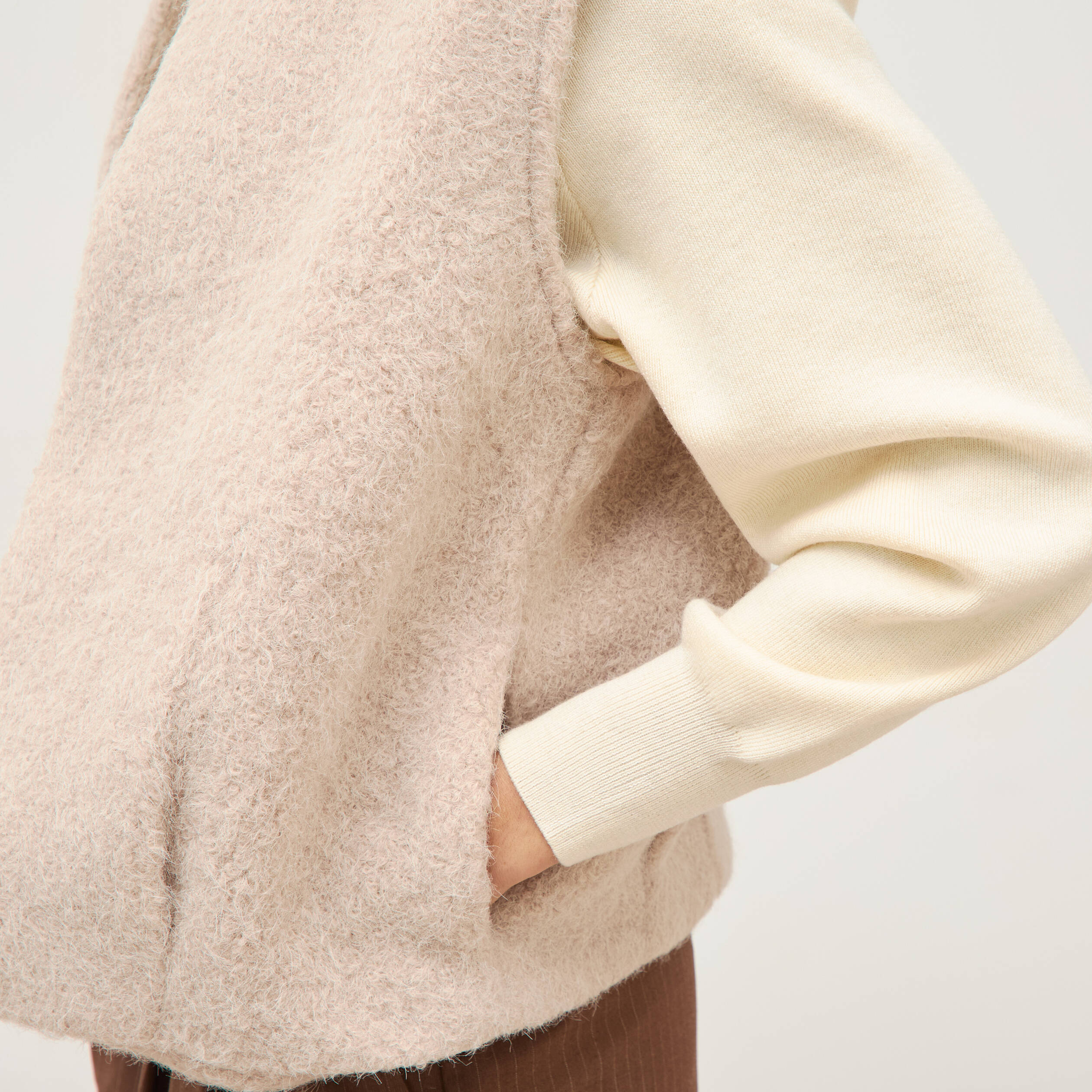 Gilet droit sans manches col rond ivoire femme