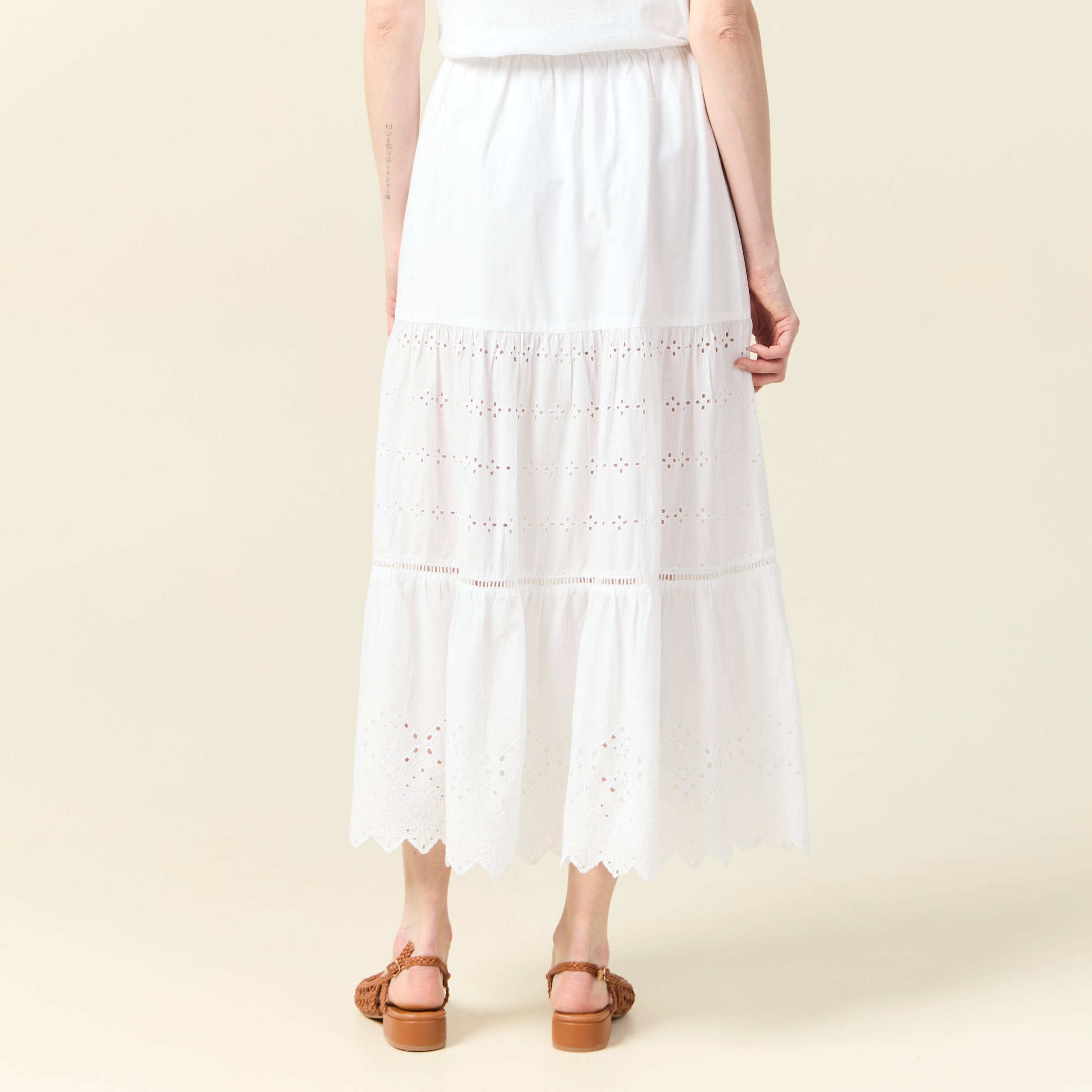 jupe longue droite brodee ecru femme Jupe longue droite brodée ecru femme
