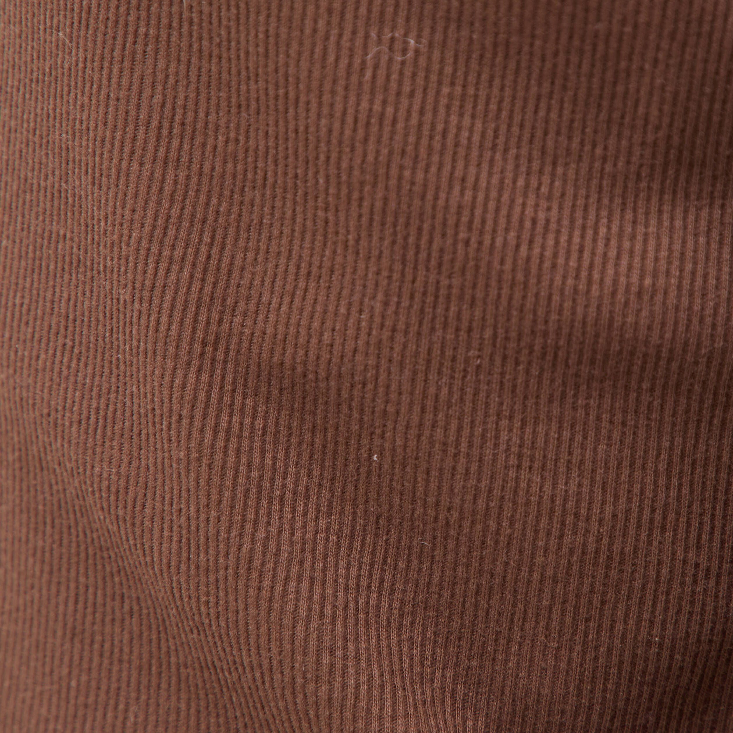 T-shirt cintr&eacute; manches longues marron fonc&eacute; femme