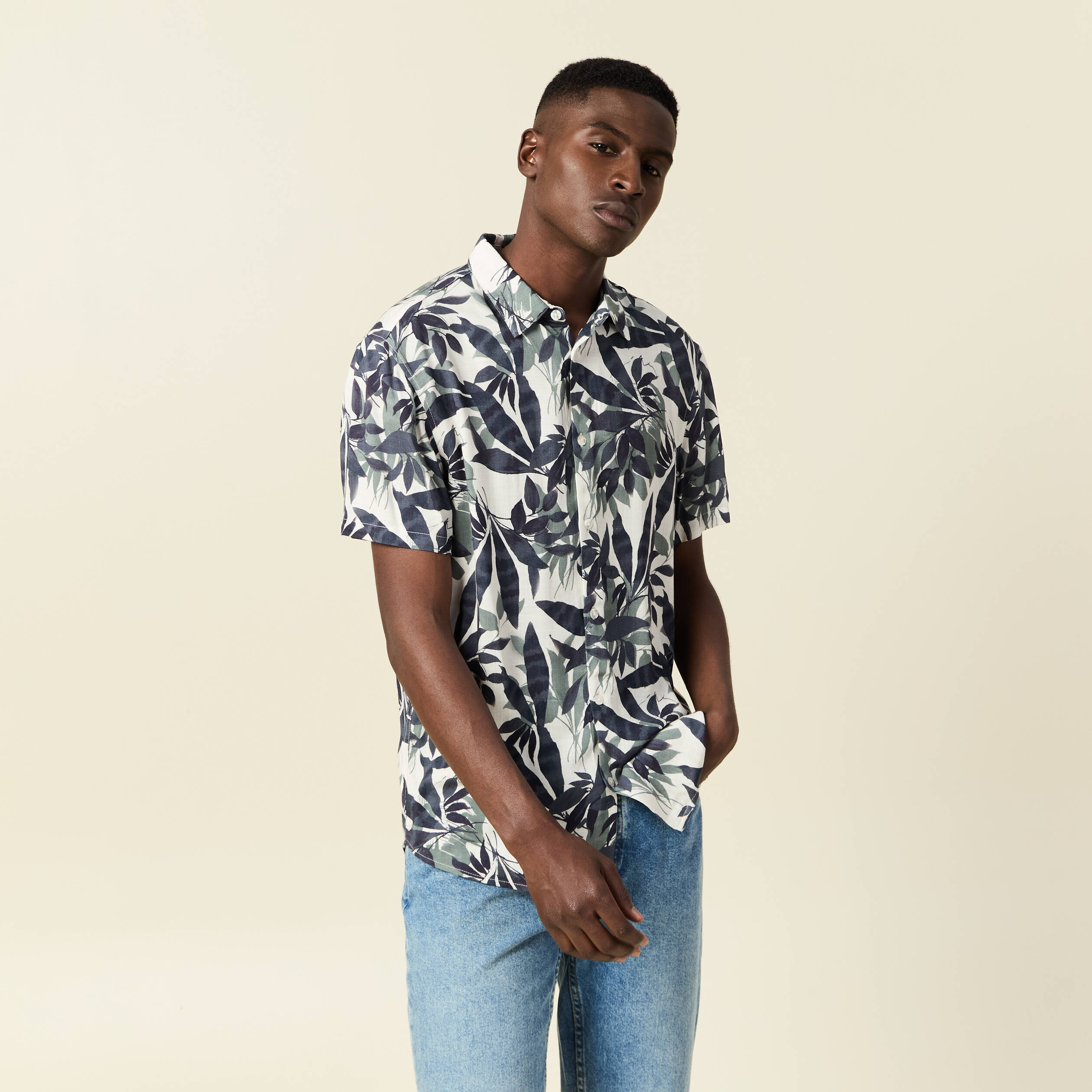 Chemise manches courtes bleu homme