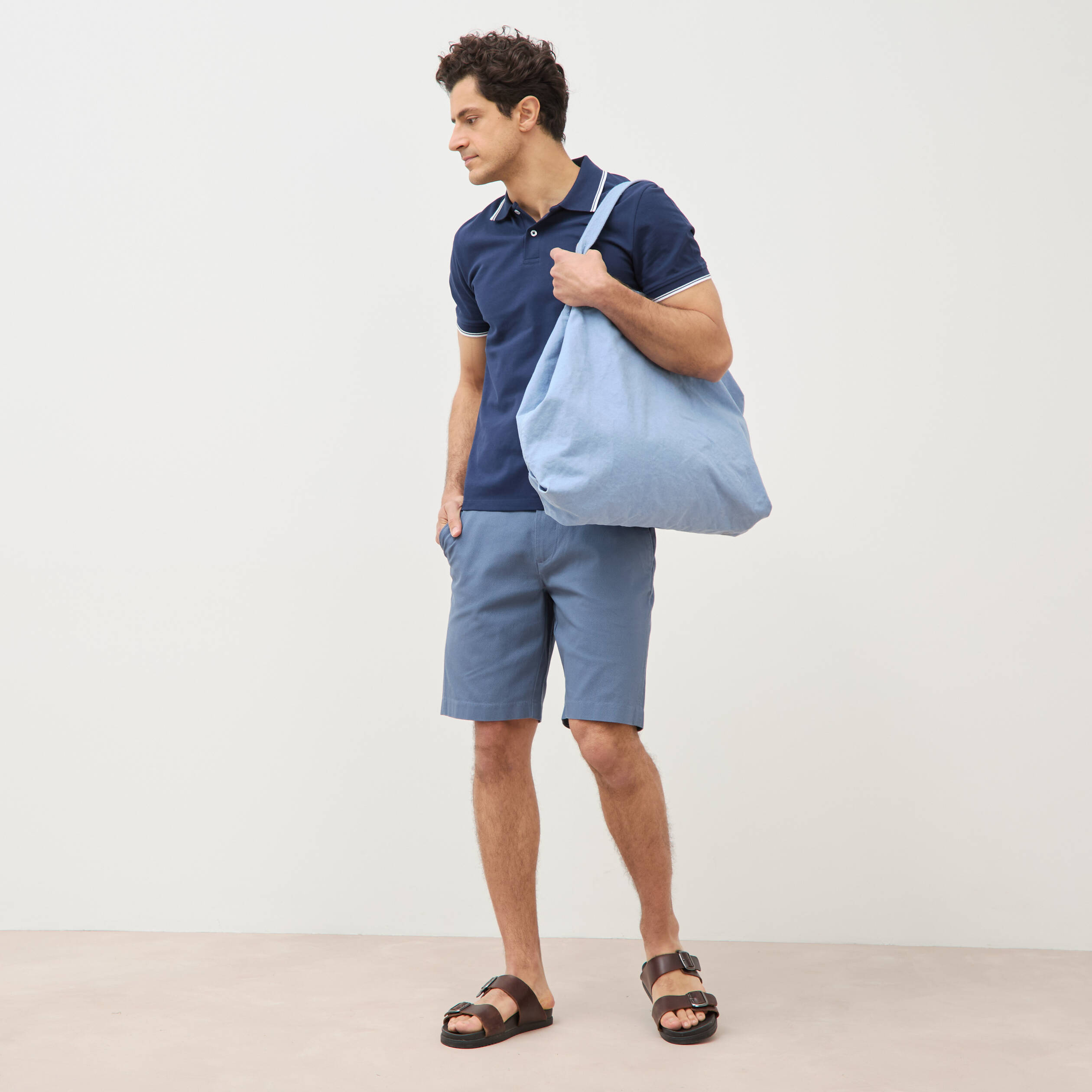 Polo cintr&eacute; en coton manches courtes bleu marine homme