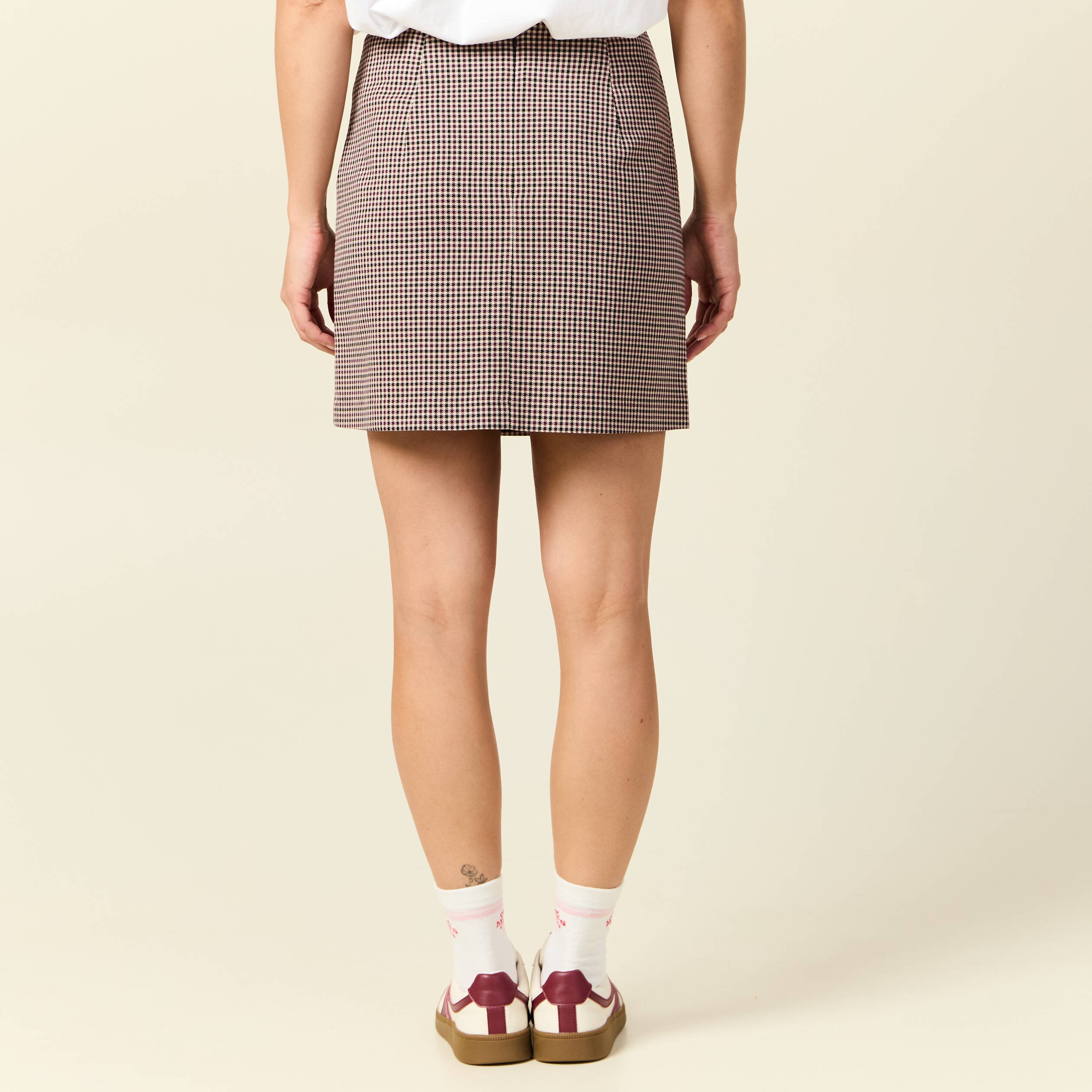 jupe courte portefeuille noir femme Jupe courte portefeuille noir femme