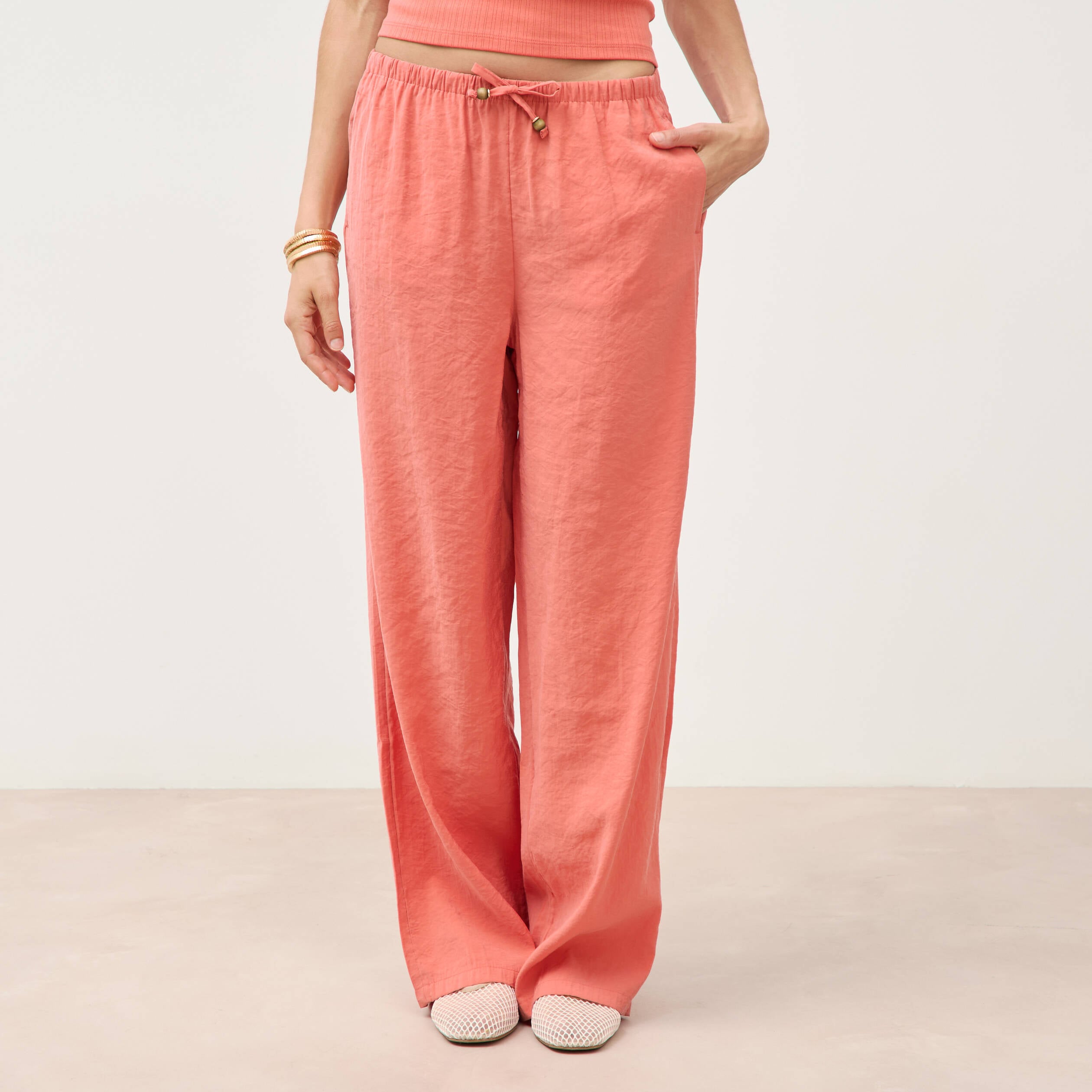 Pantalon large taille standard fluide rouge fonc&eacute; femme