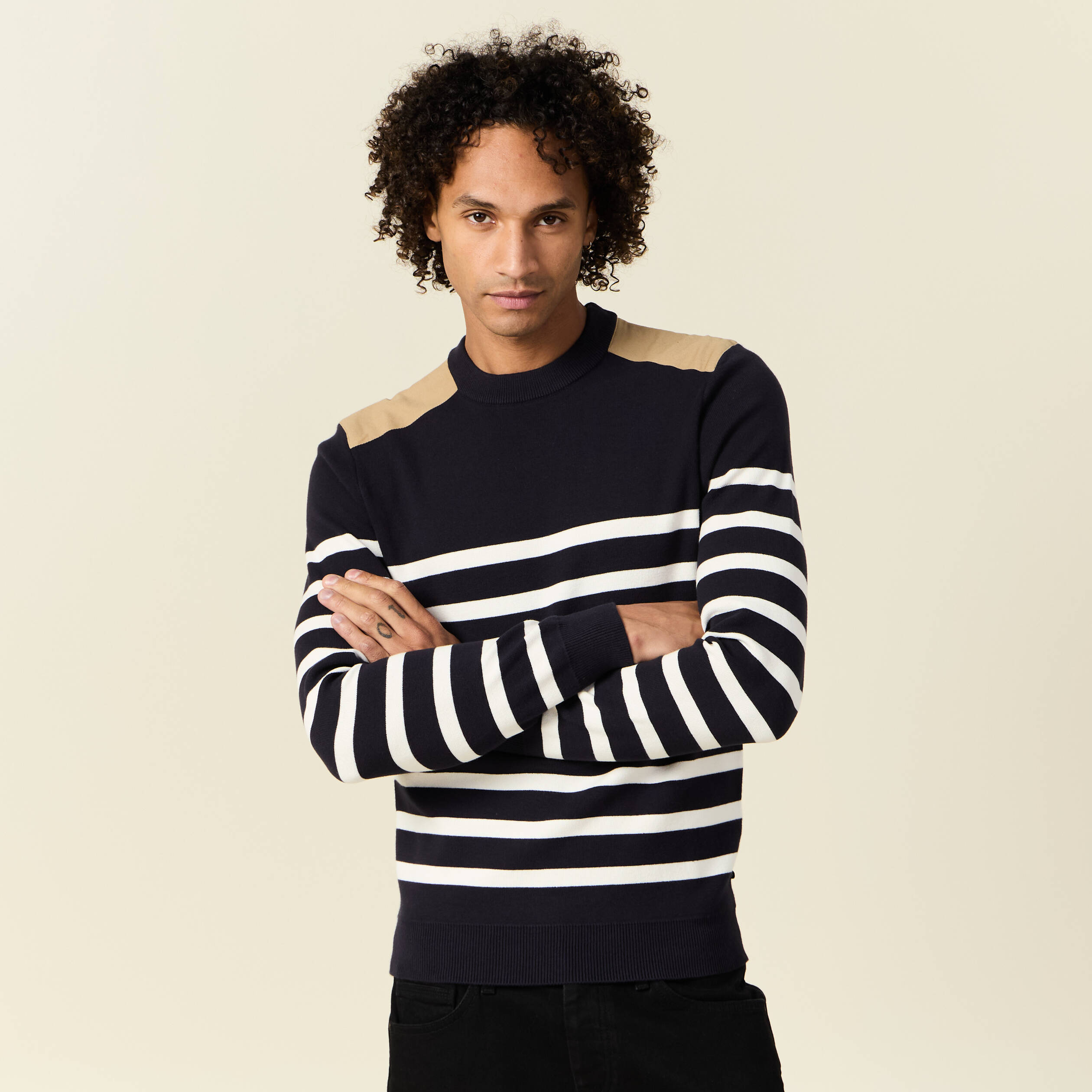 Pull manches longues bleu fonc&eacute; homme