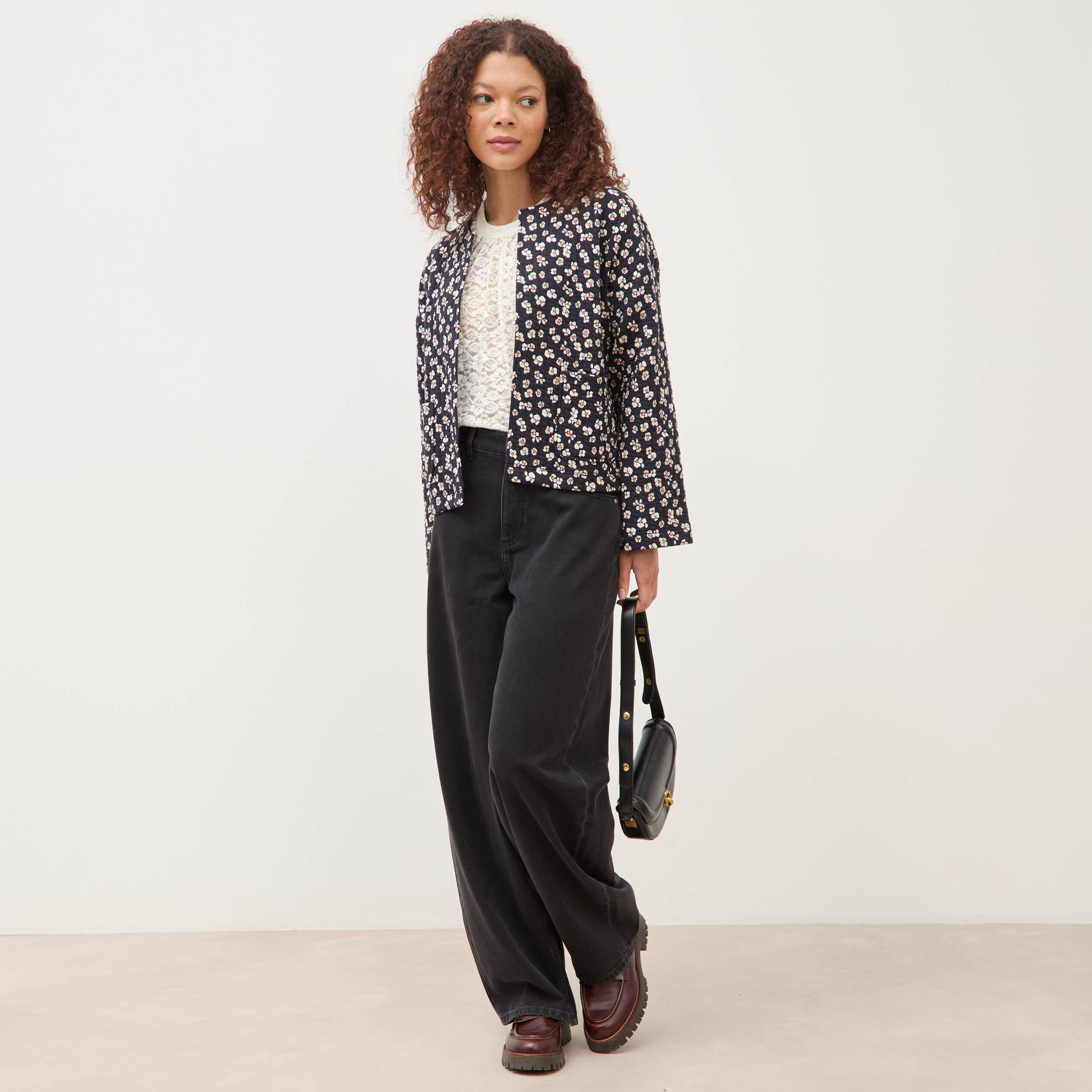Gilet matelass&eacute; col rond noir femme