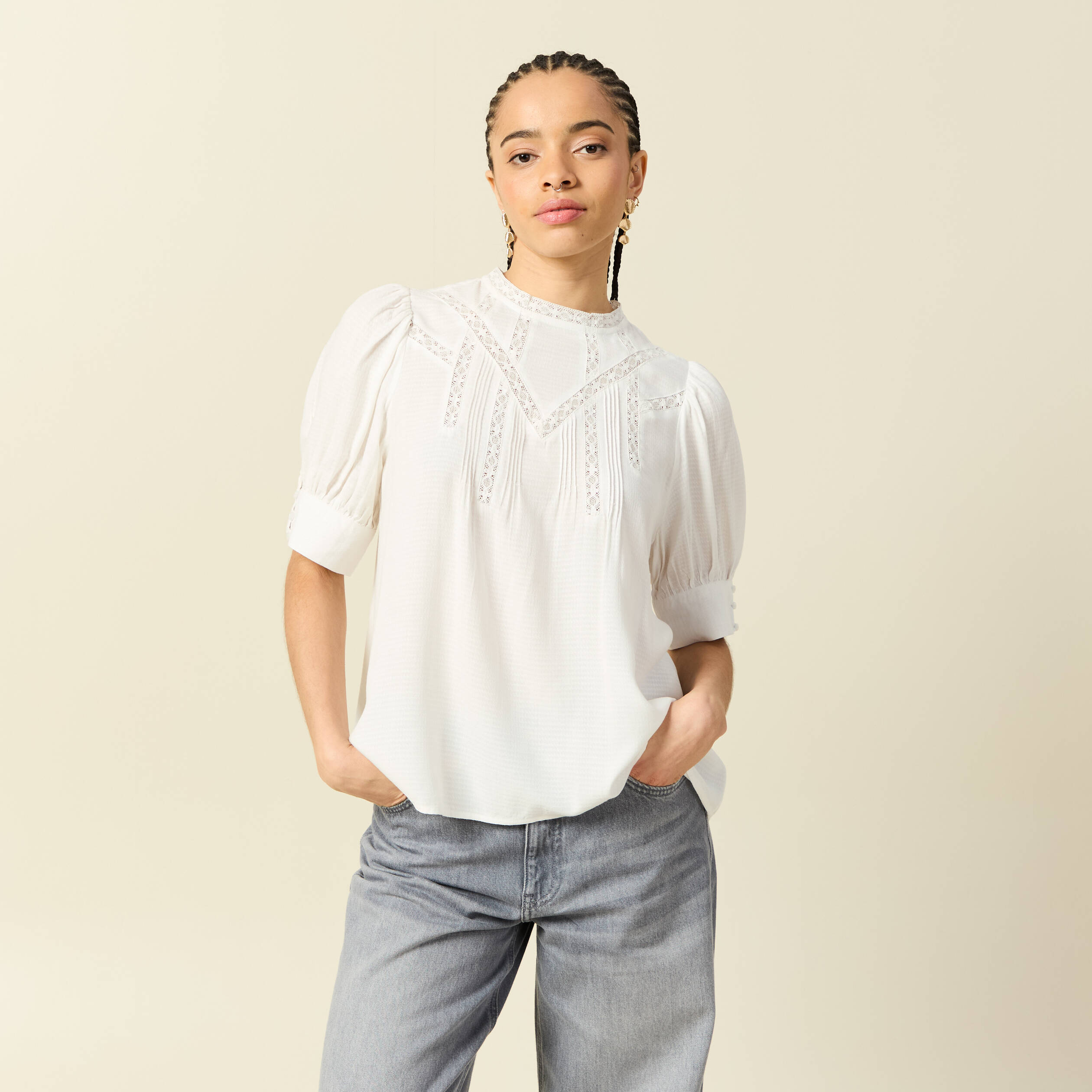 Blouse manches courtes col rond ecru femme