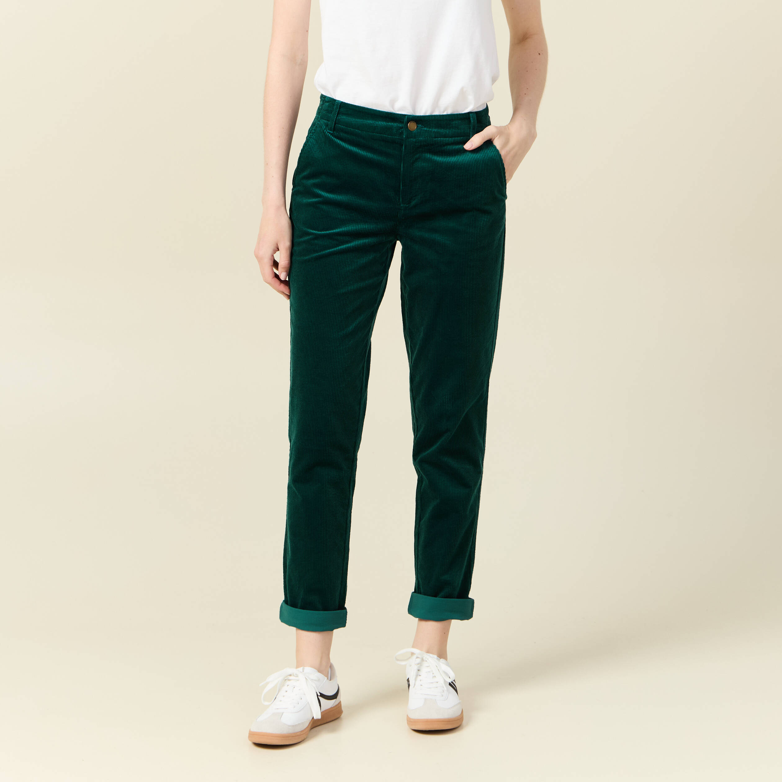 pantalon chino velours cotele vert canard femme Pantalon chino velours côtelé vert canard femme