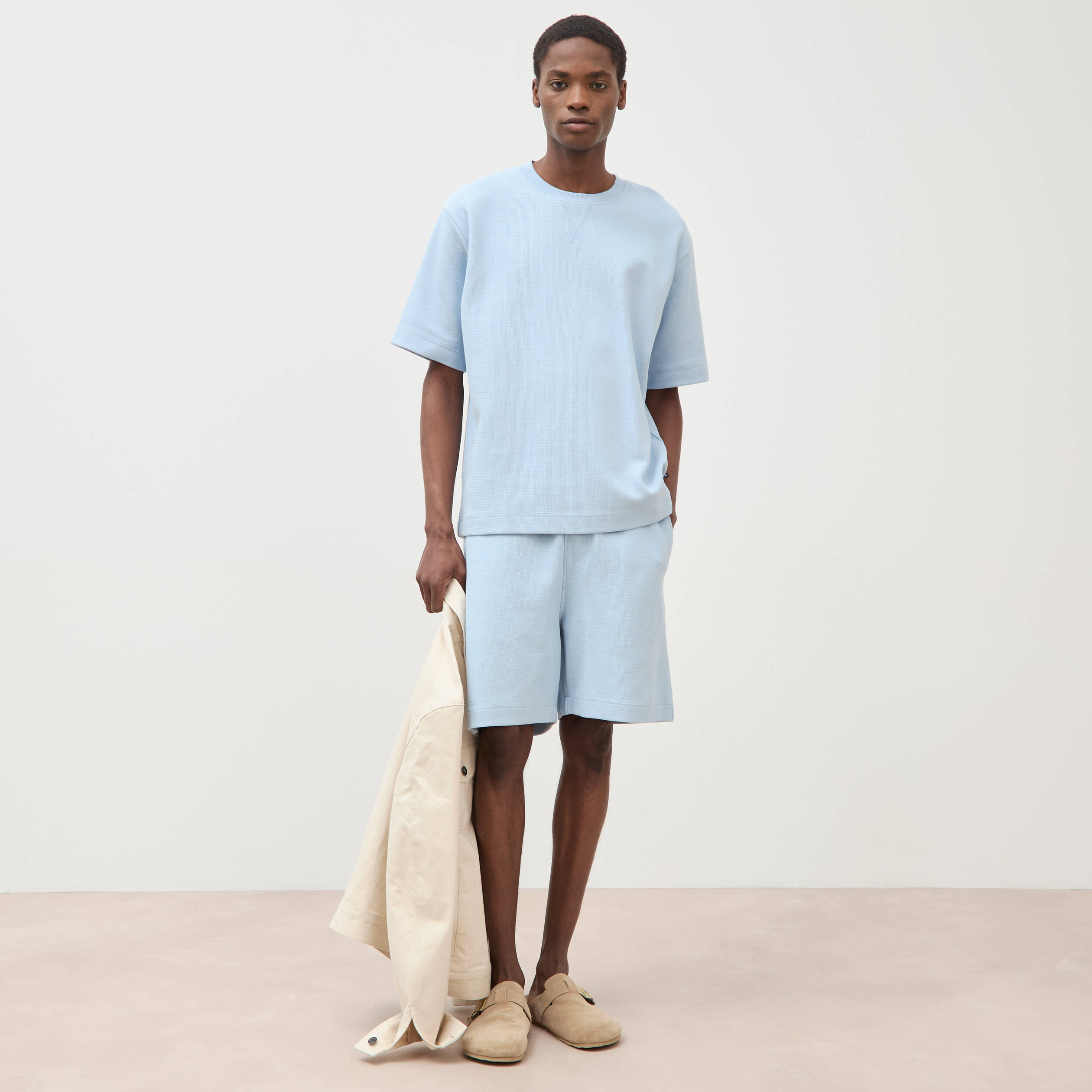 Short bleu ciel homme