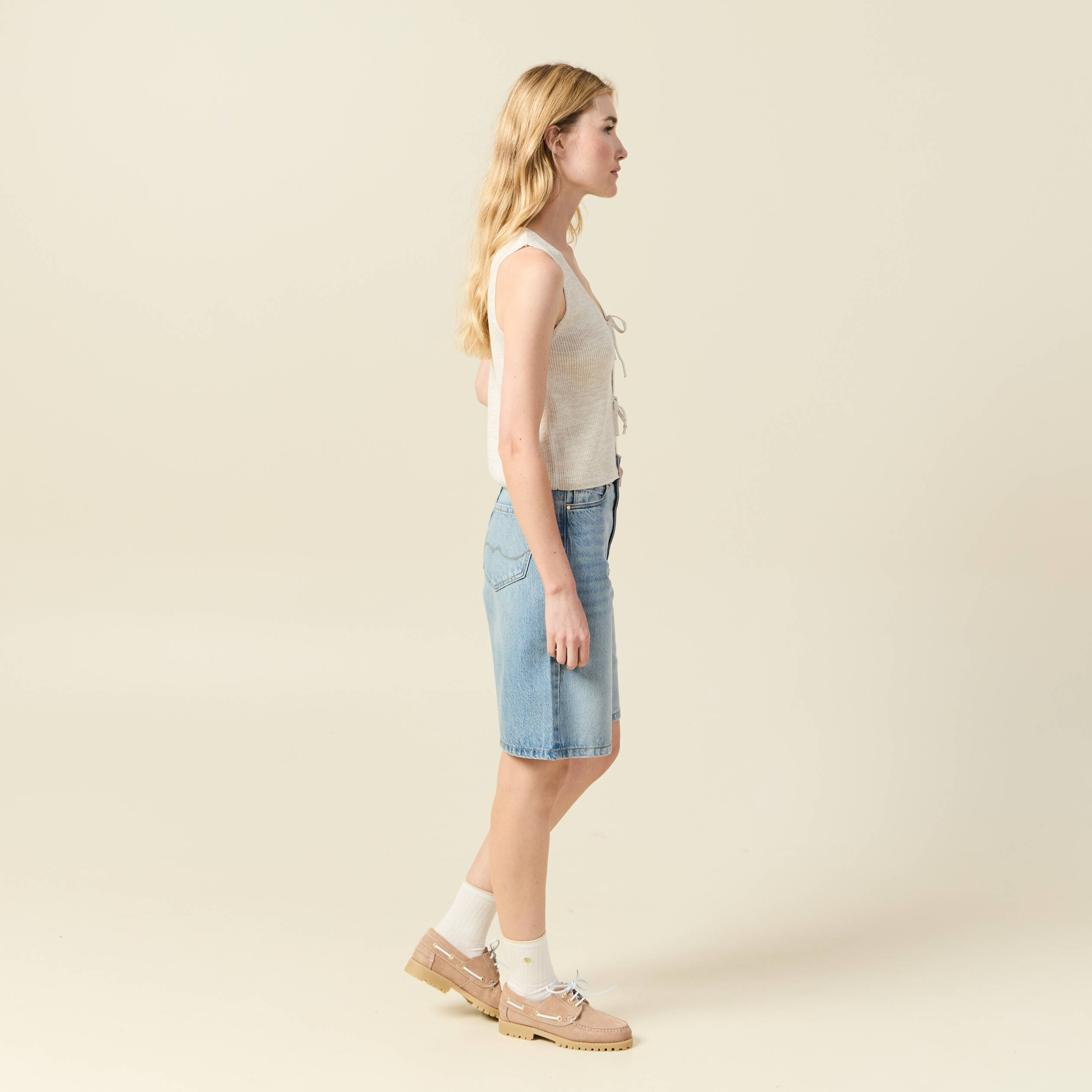 D&eacute;bardeur tricot nou&eacute; creme femme