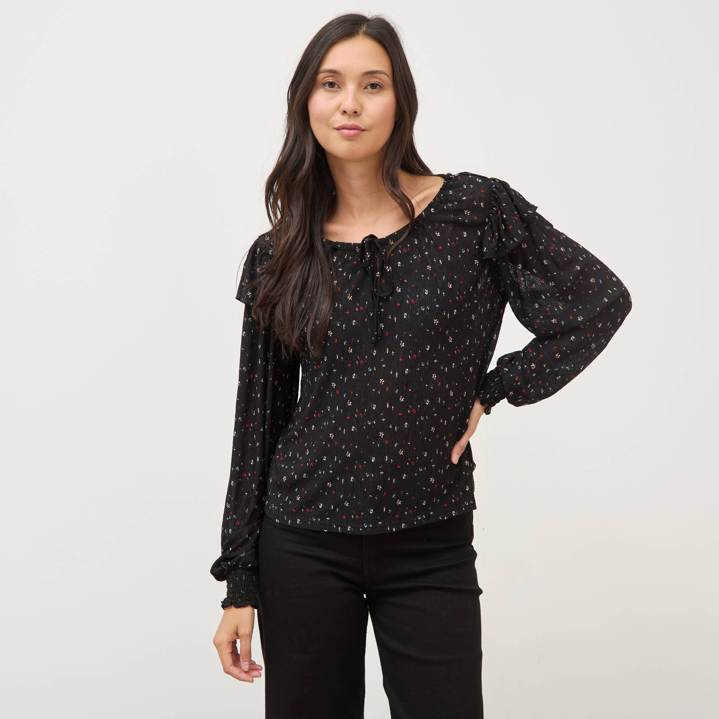 Blouse droite manches longues col rond noir femme