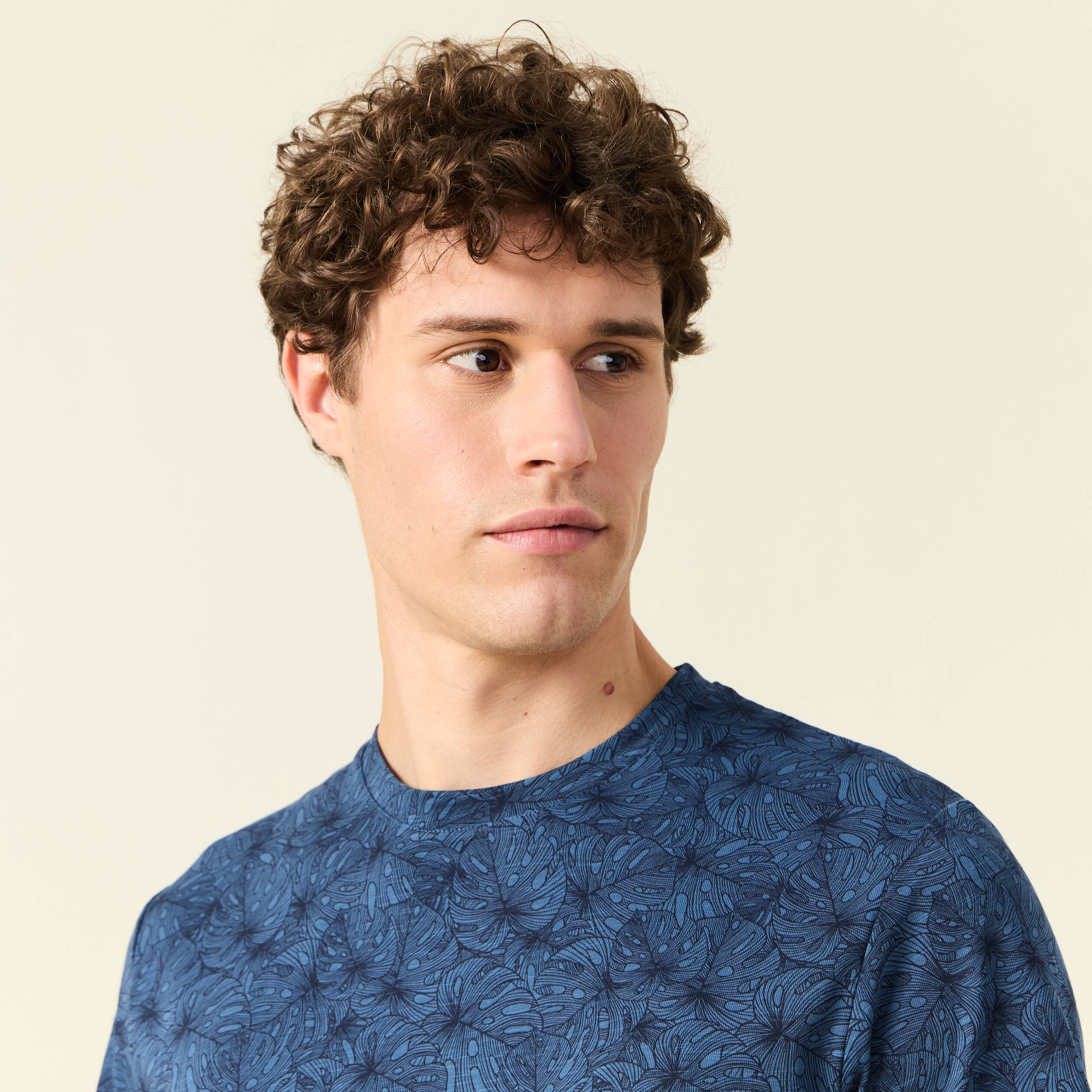 t shirt manches courtes bleu marine homme T-shirt manches courtes bleu marine homme