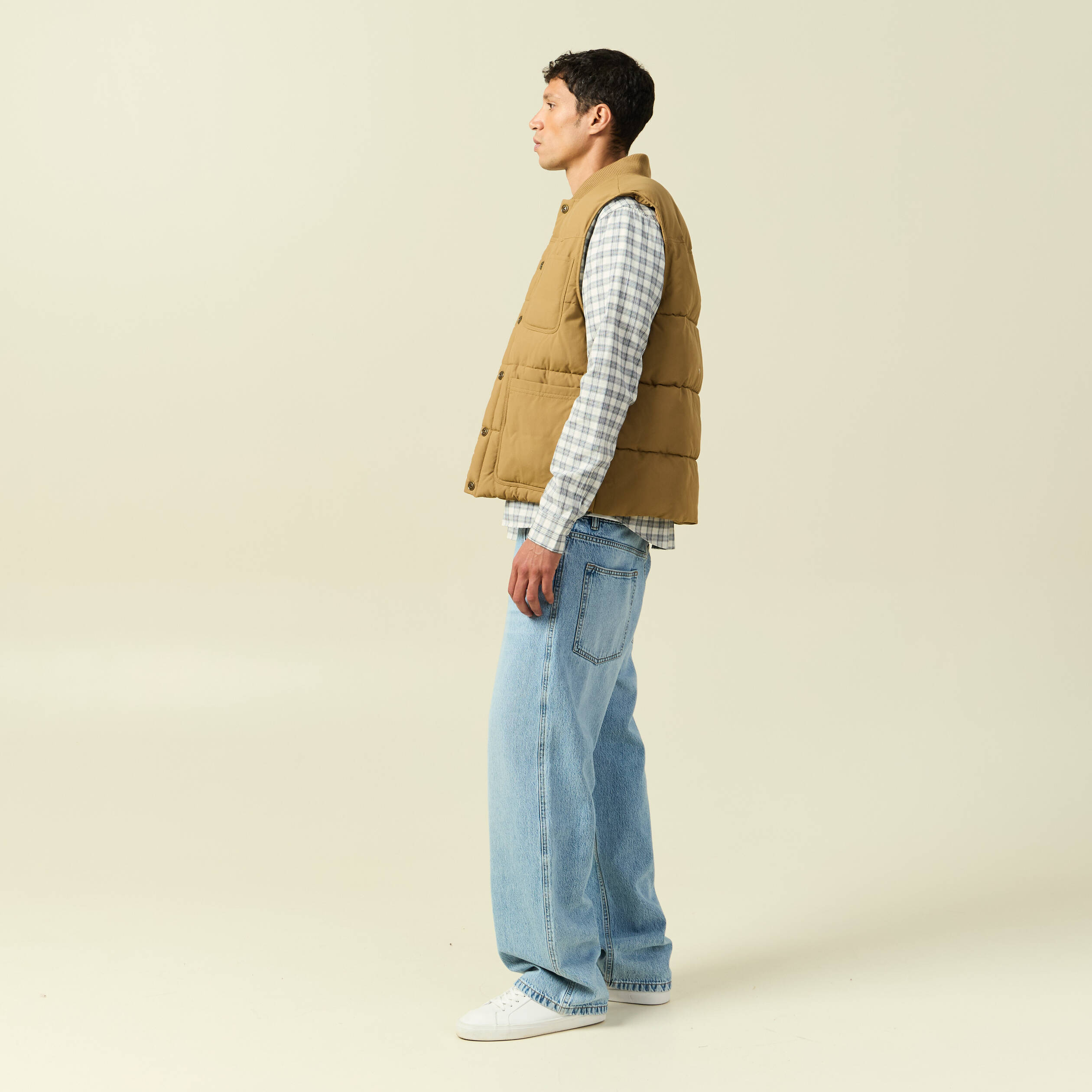 Doudoune sans manches en velours doubl&eacute;e vert kaki homme