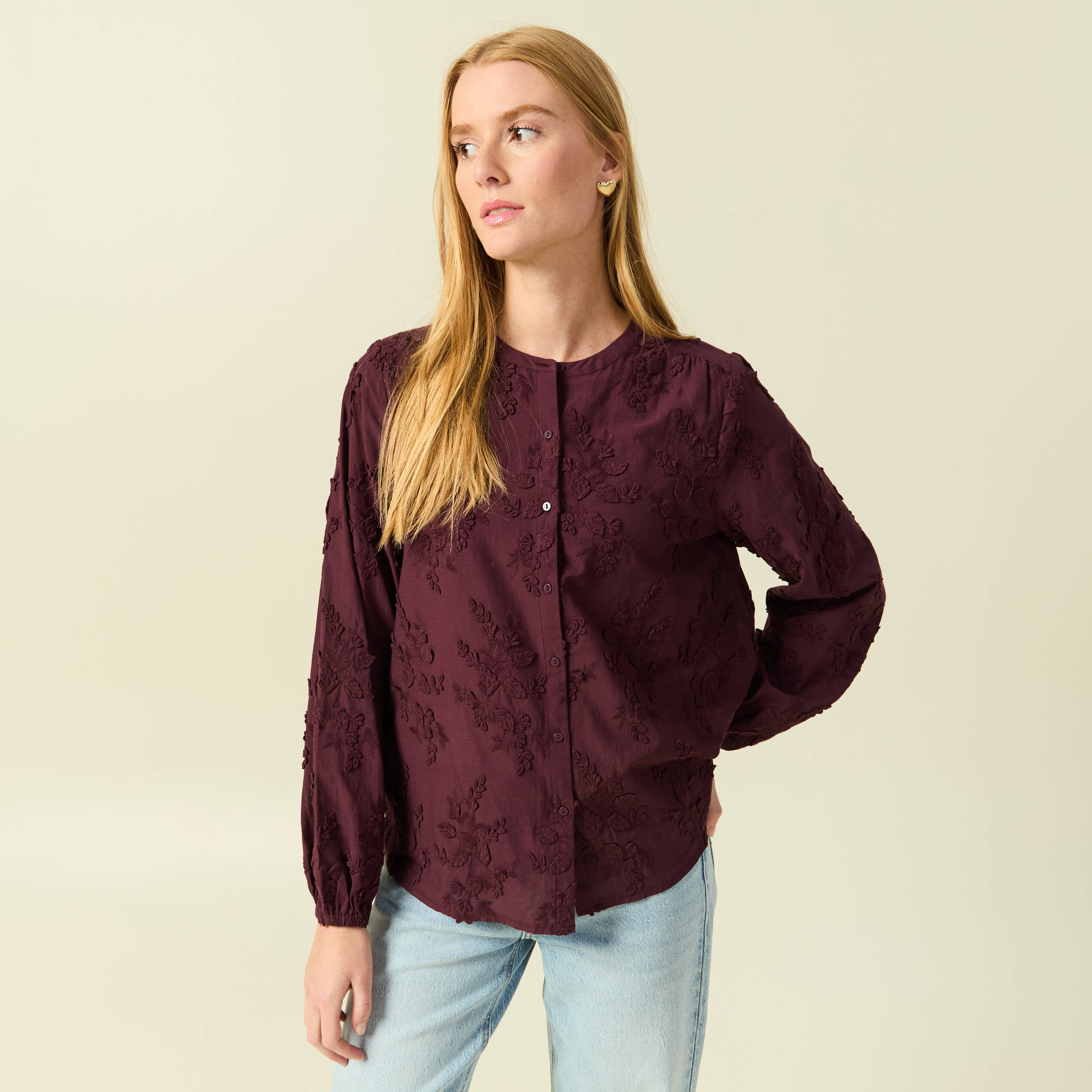 Chemise col rond manches longues brod&eacute;e prune femme