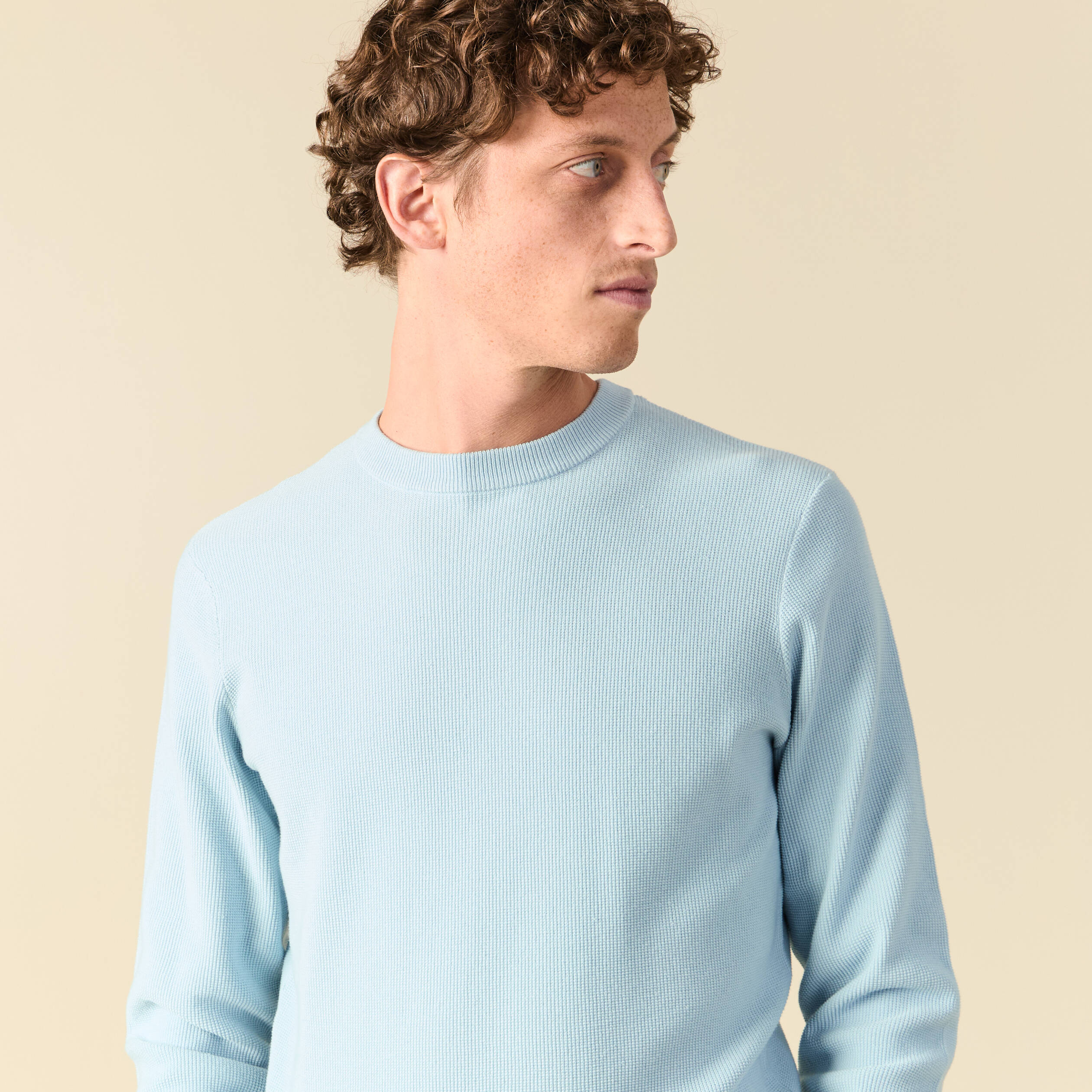 Pull fin col rond manches longues bleu ciel homme