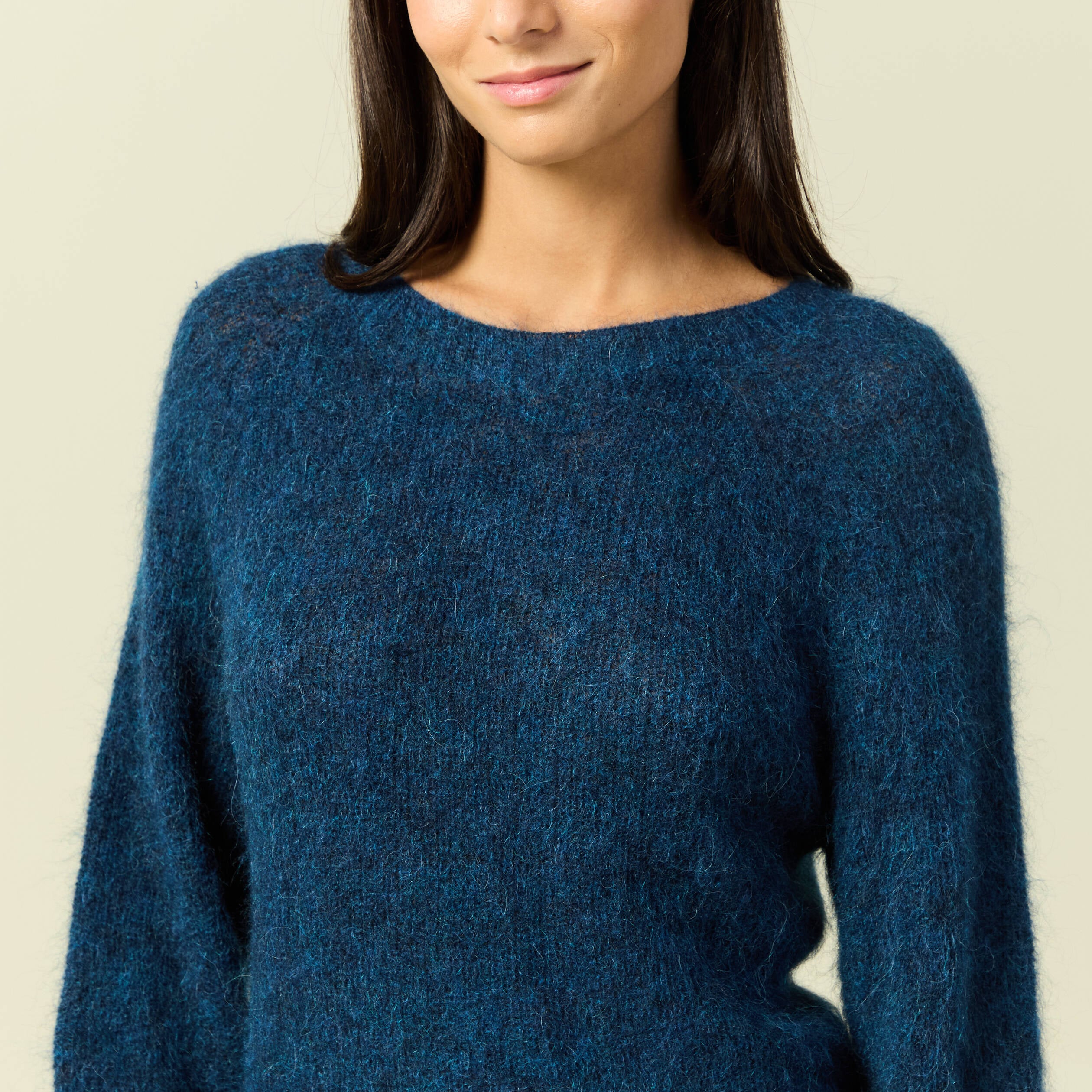 Pull manches longues col rond bleu canard femme