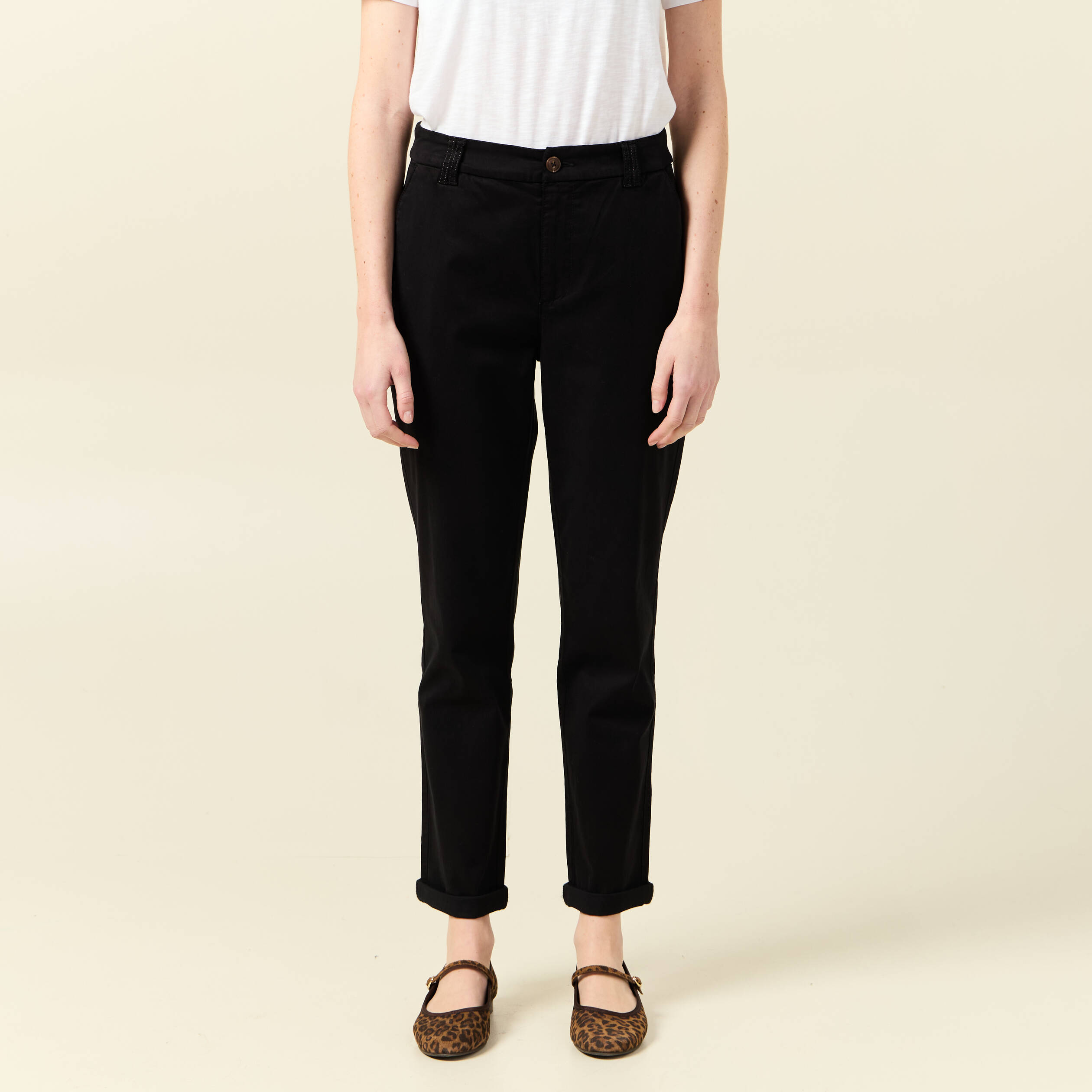 Pantalon chino cigarette noir femme